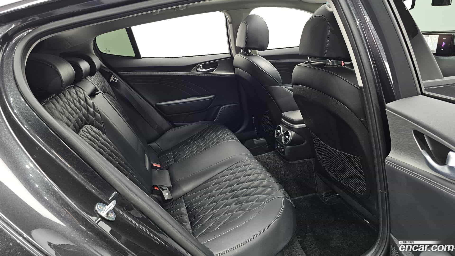 Stinger Kia 2021.3-OPTION-016