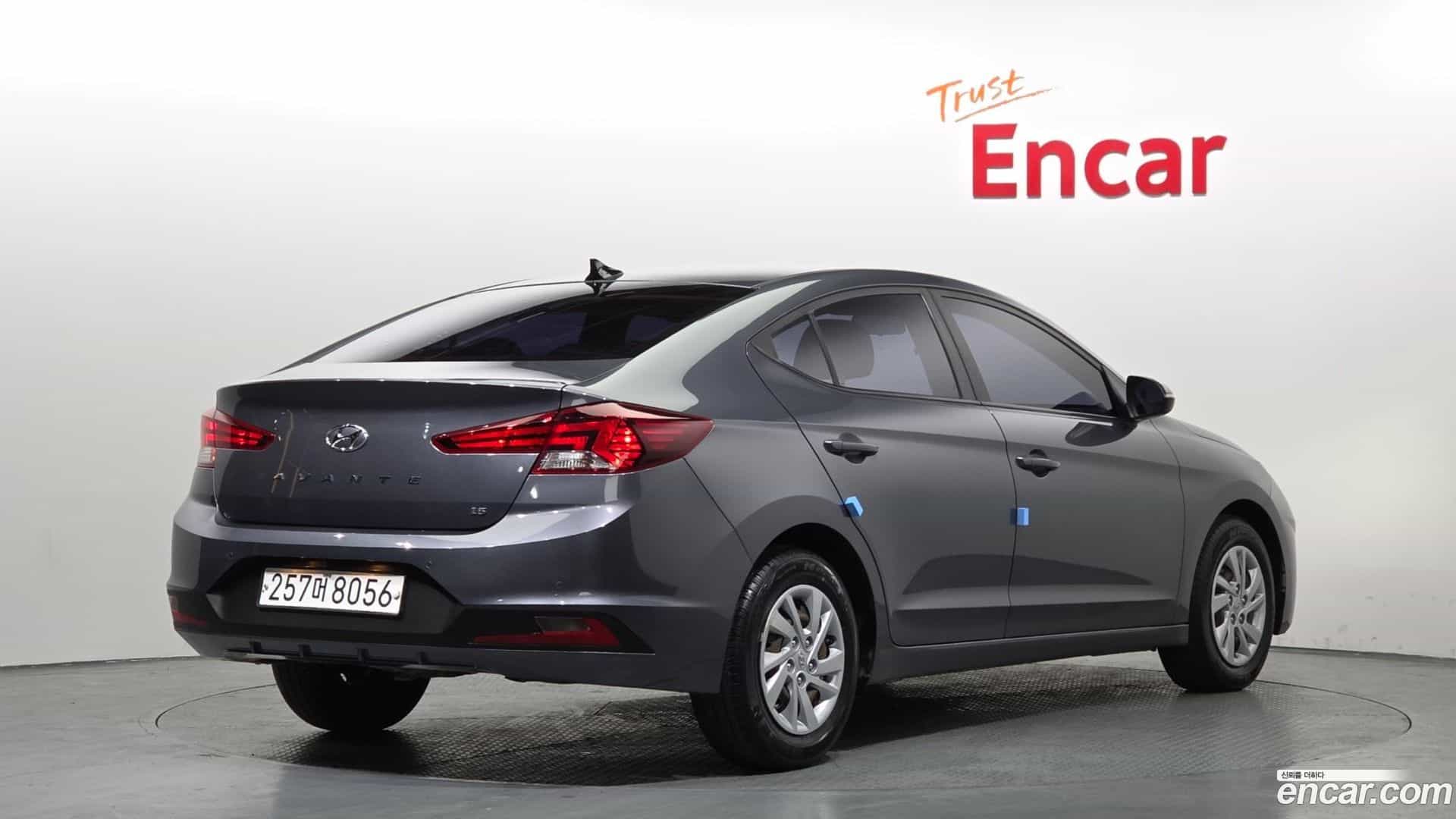AVANTE Hyundai 2019.8-OUTER-002