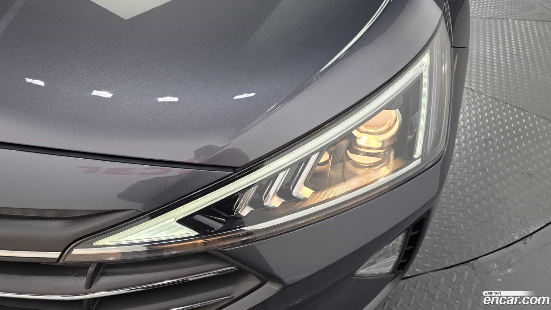 AVANTE Hyundai 2019.8-OUTER-032