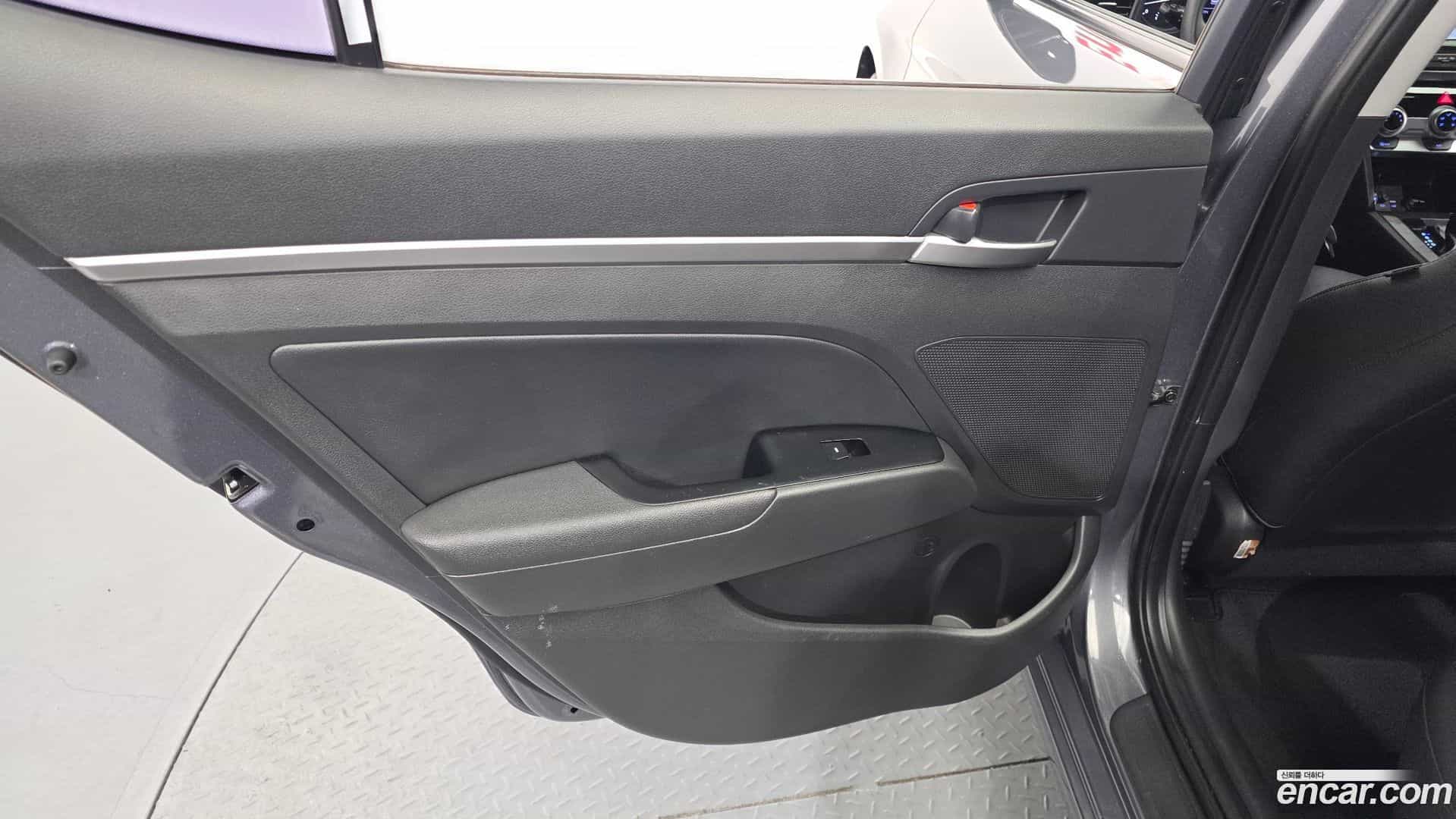AVANTE Hyundai 2019.8-INNER-035