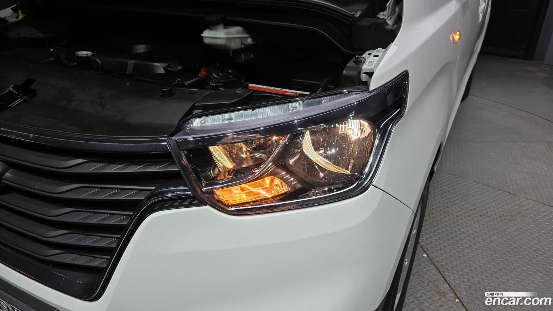 Starex Hyundai 2019.4-OUTER-032