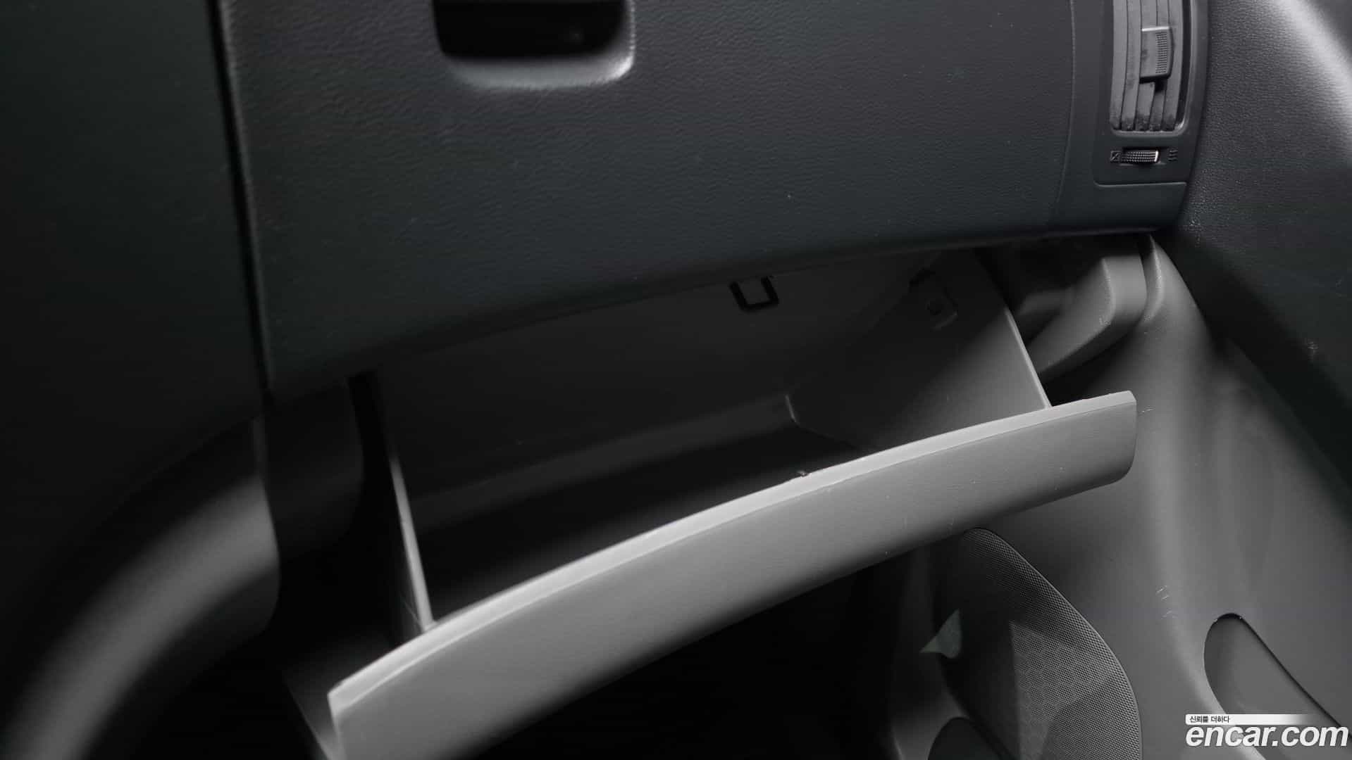 Starex Hyundai 2019.4-OPTION-042