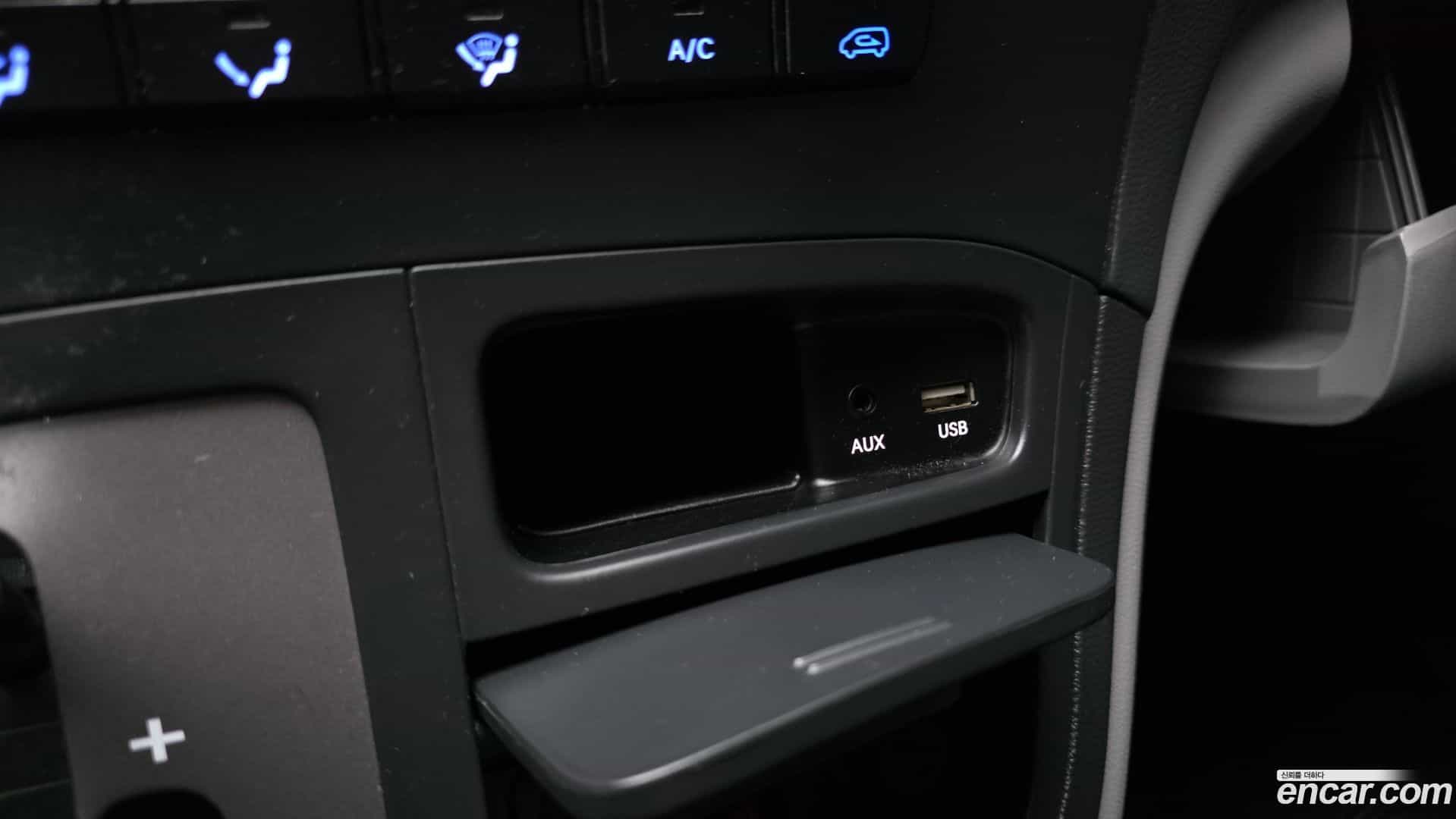 Starex Hyundai 2019.4-OPTION-043