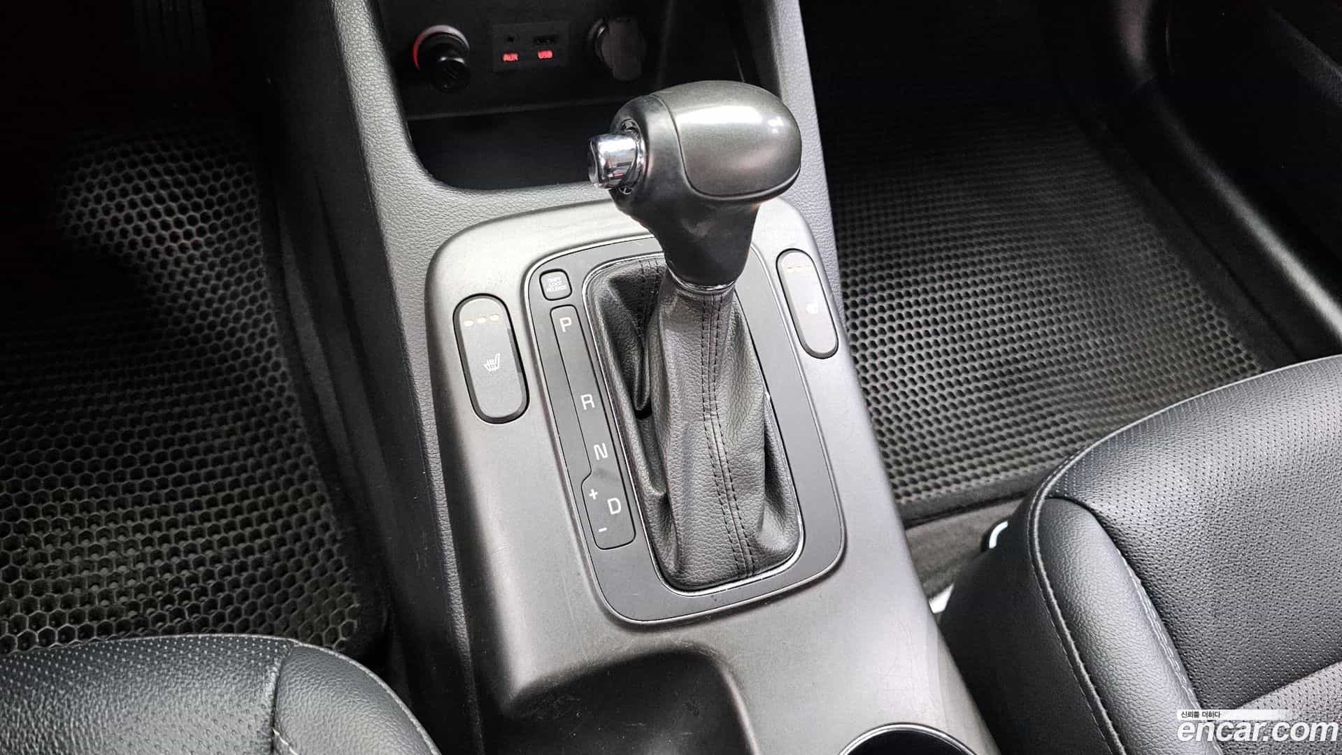 K3 Kia 2014.0-INNER-009