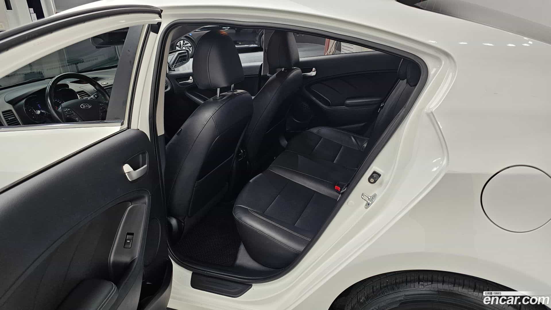 K3 Kia 2014.0-OPTION-015