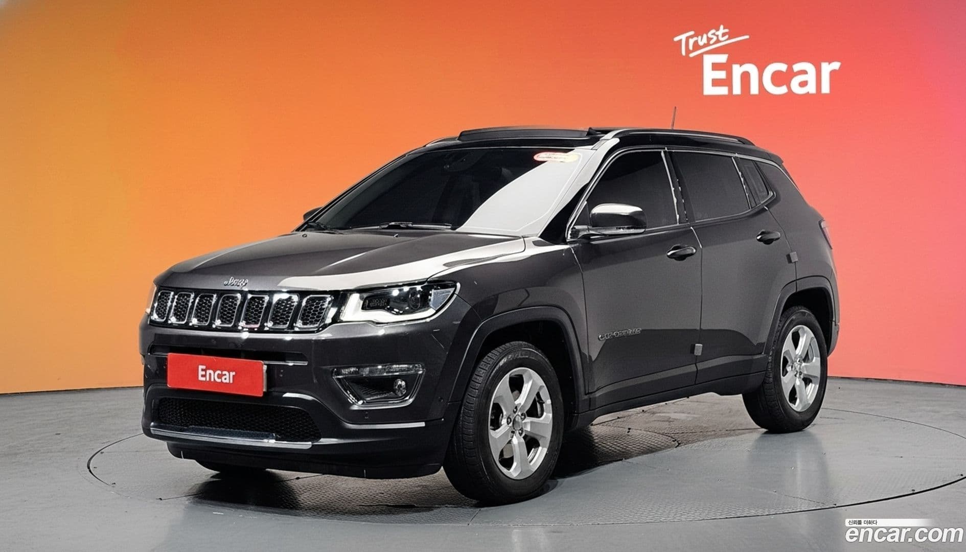 Main__Slider__Photo:Compass Jeep 2021.8-0