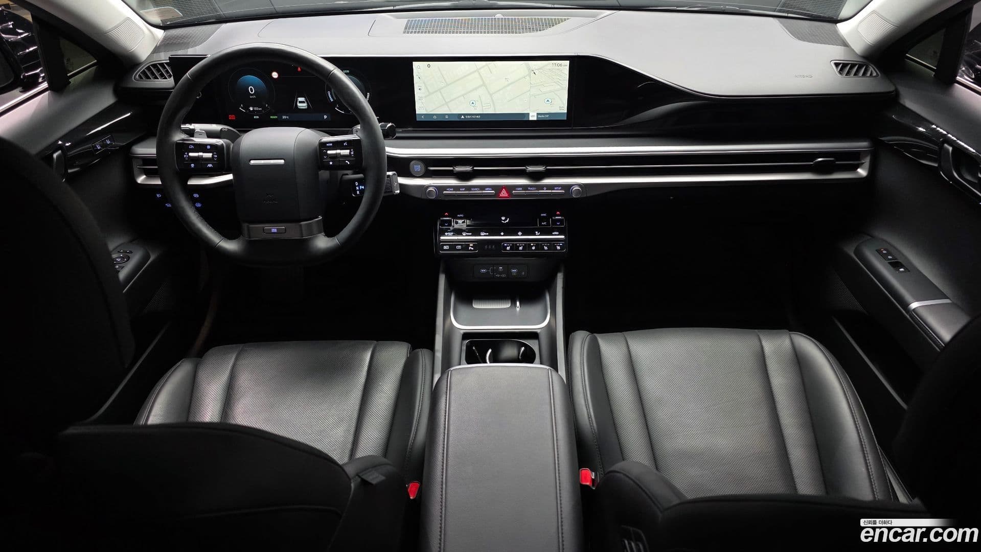 Main__Slider__Photo:Grandeur Hyundai 2023.2-6