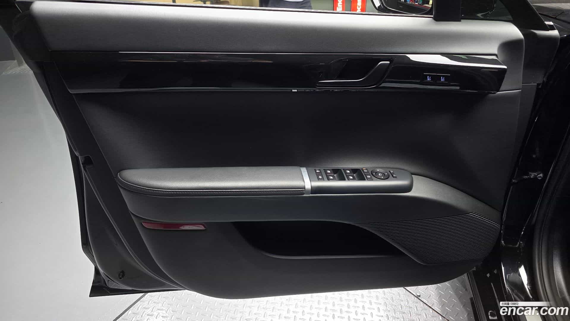Grandeur Hyundai 2023.2-INNER-034