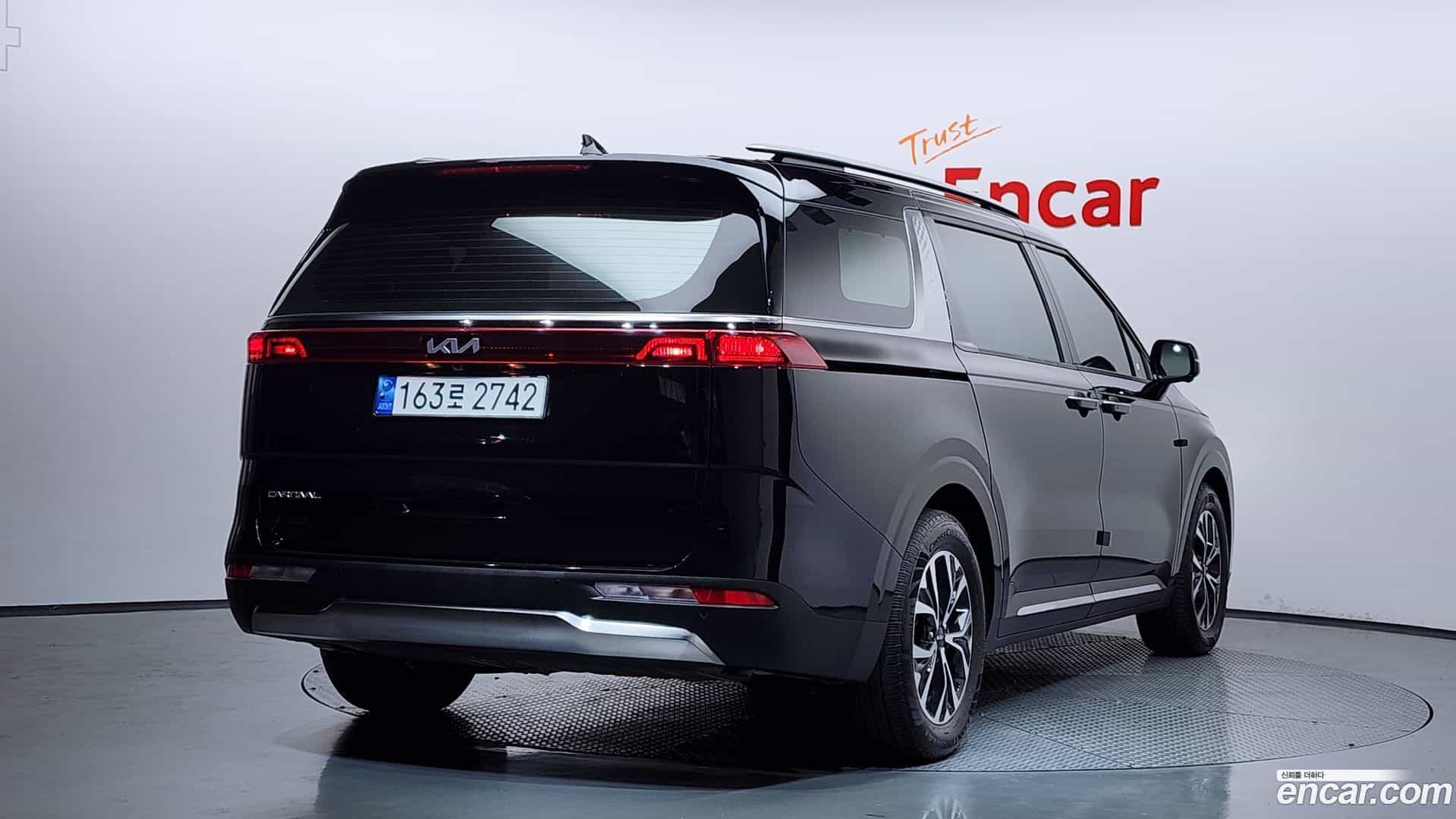 Canival Kia 2023.0-OUTER-002