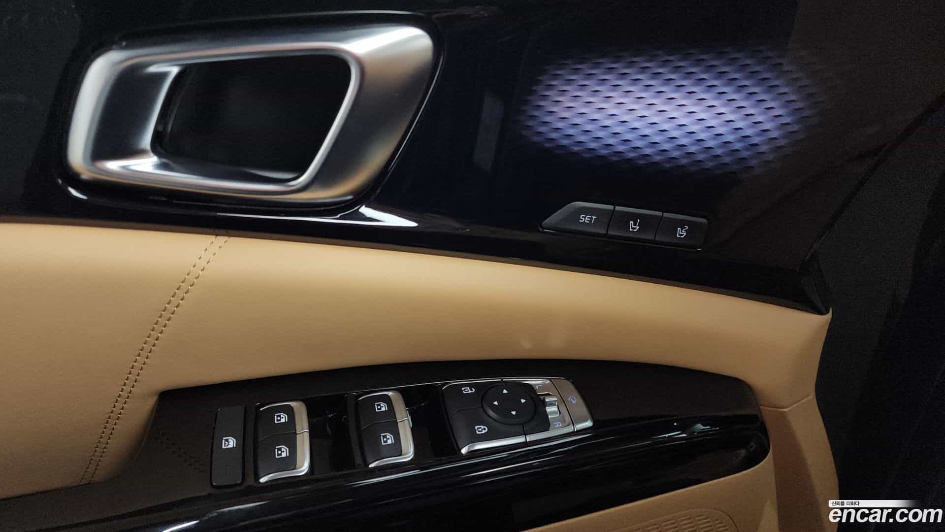Canival Kia 2023.0-OPTION-042