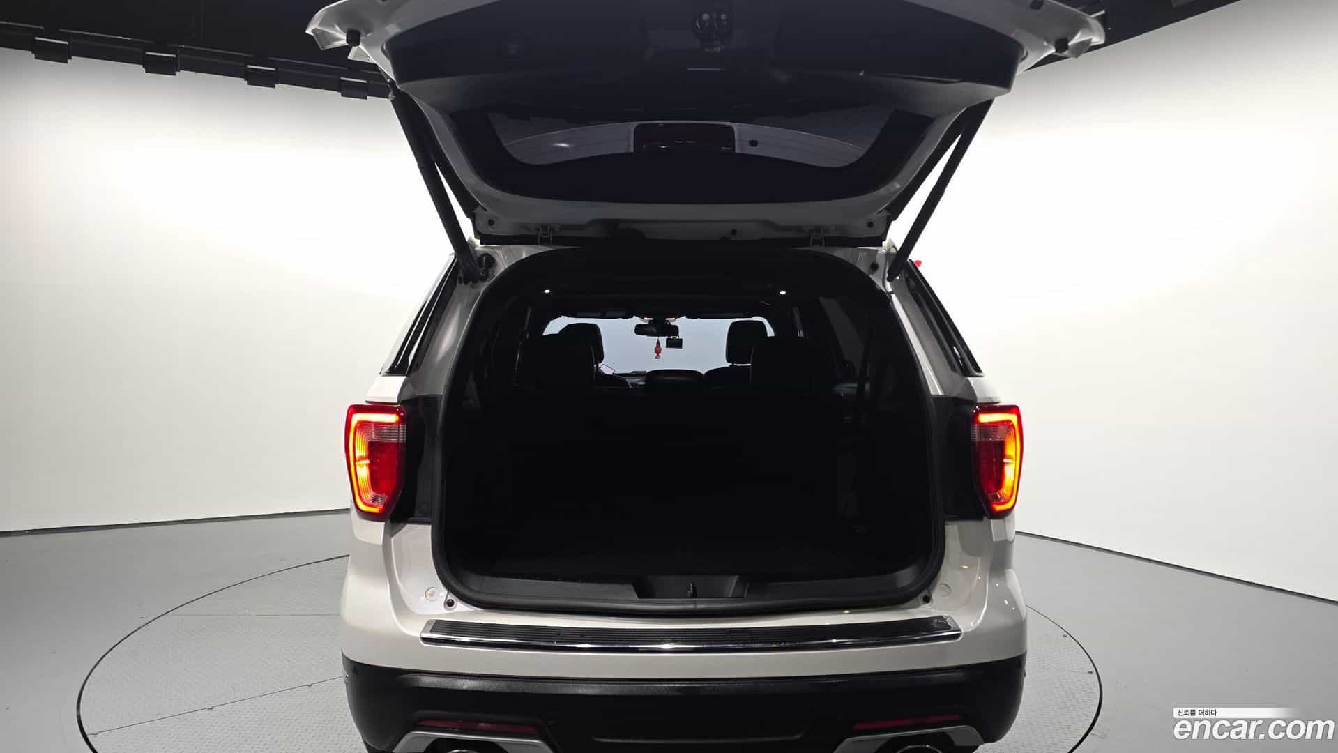 Explorer Ford 2019.3-OPTION-024