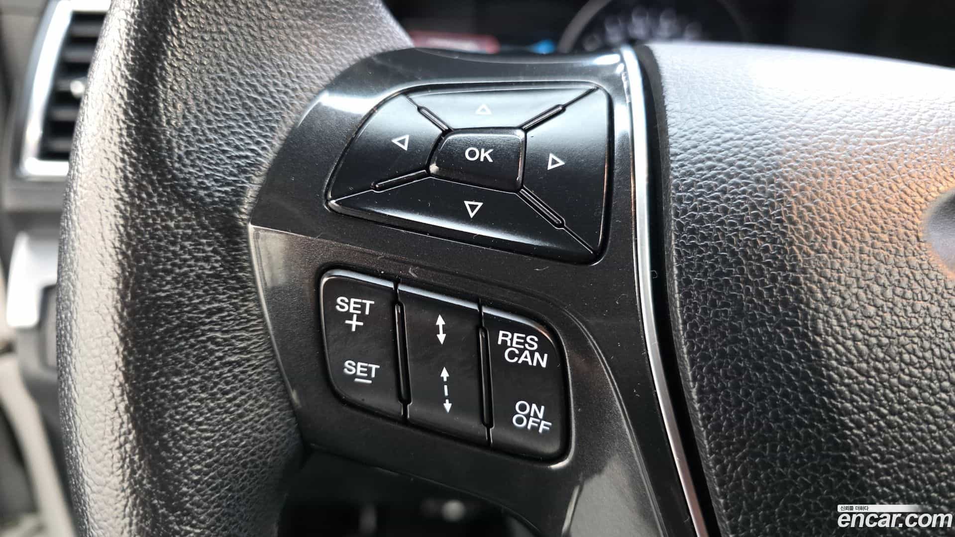 Explorer Ford 2019.3-OPTION-044