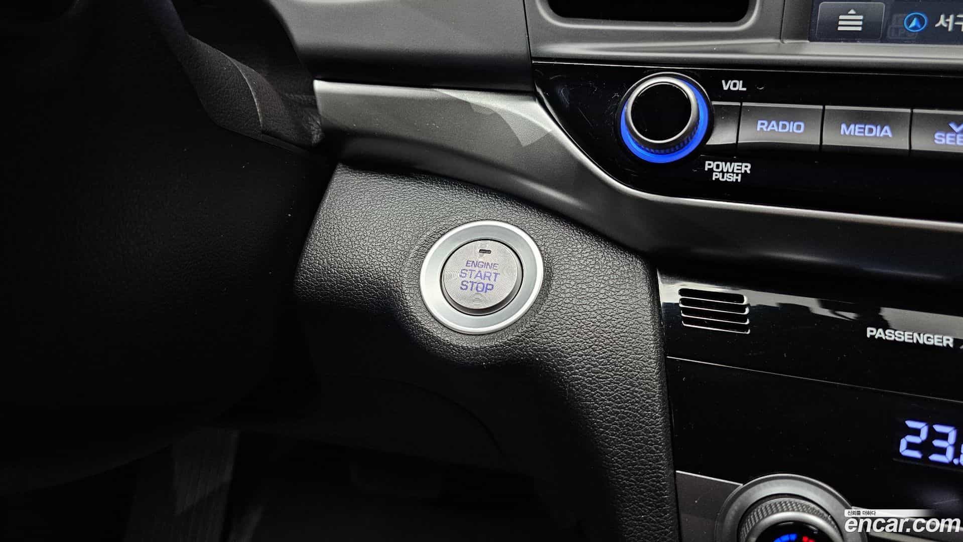 AVANTE Hyundai 2019.5-OPTION-023
