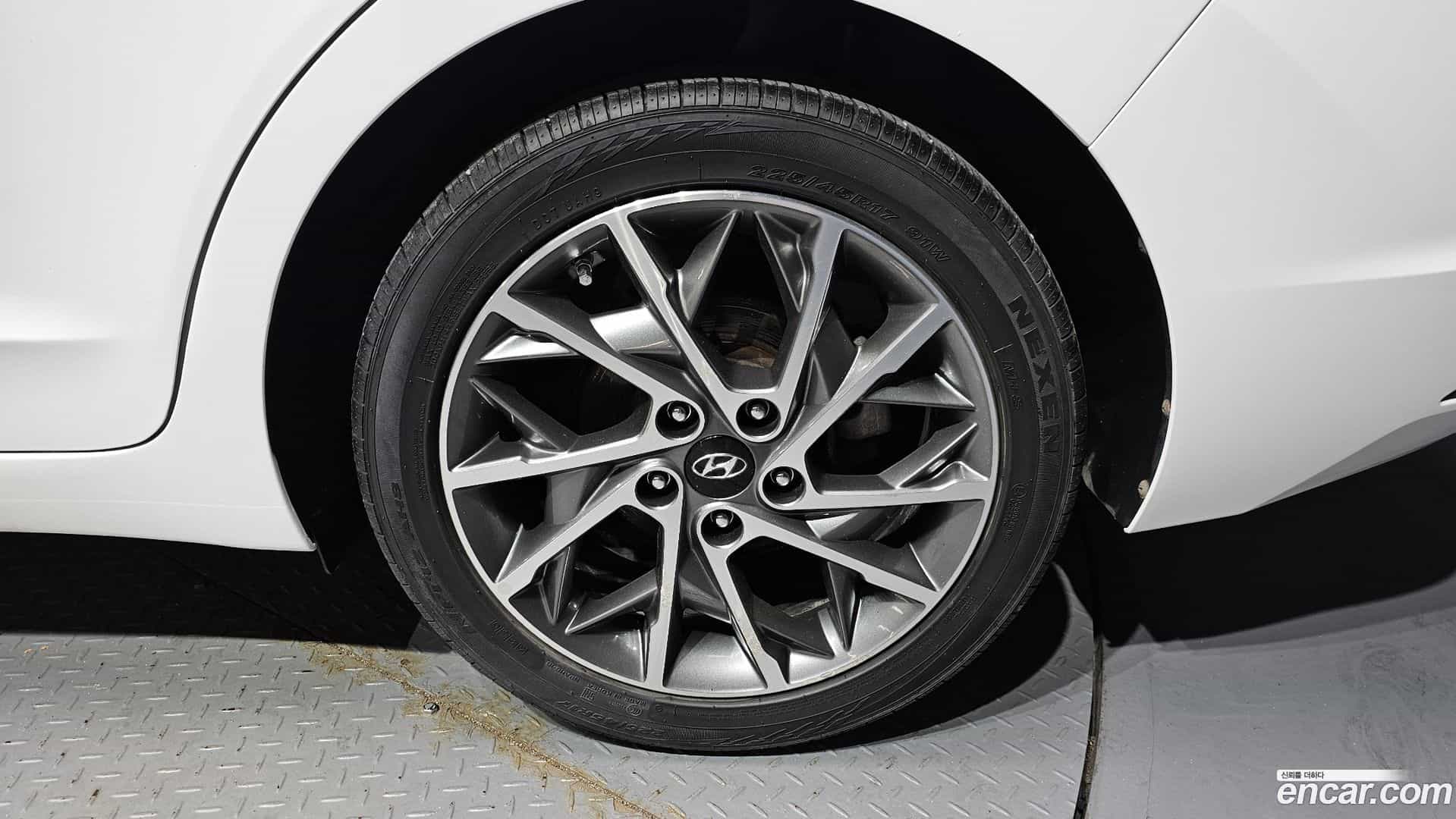 AVANTE Hyundai 2019.5-OUTER-031