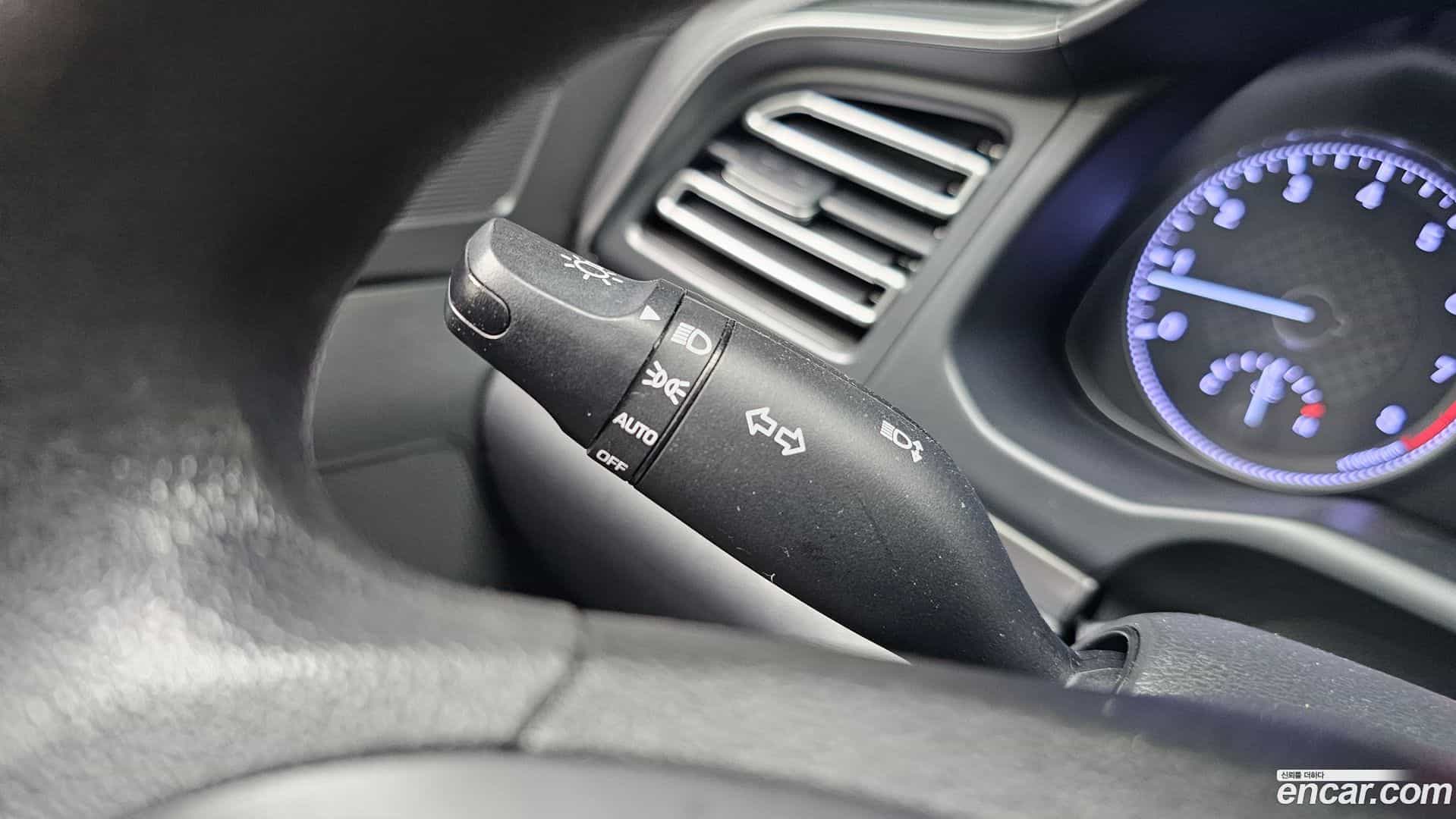 AVANTE Hyundai 2019.5-OPTION-041