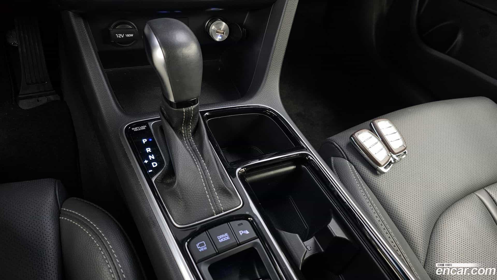 Sonata Hyundai 2019.1-INNER-009