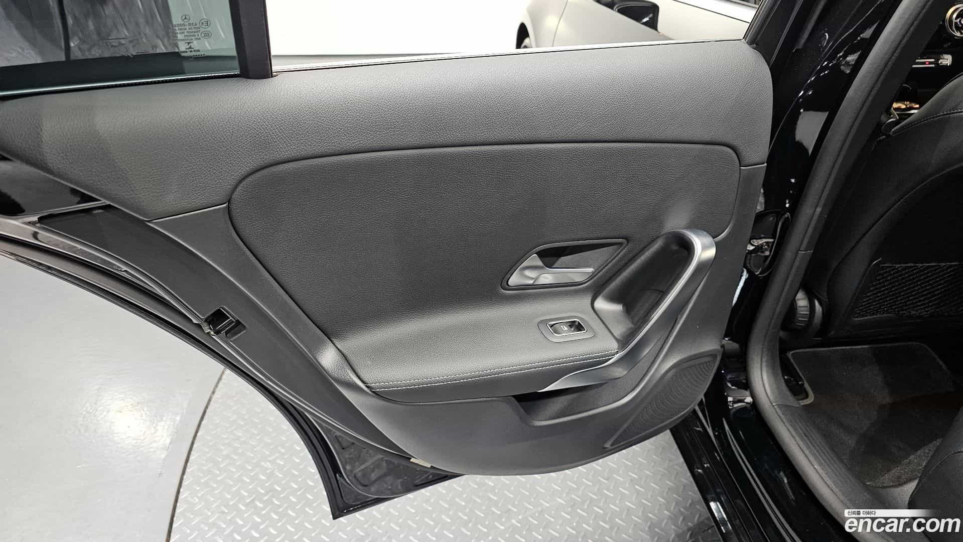 A-Class Mercedes-Benz 2022.9-INNER-035