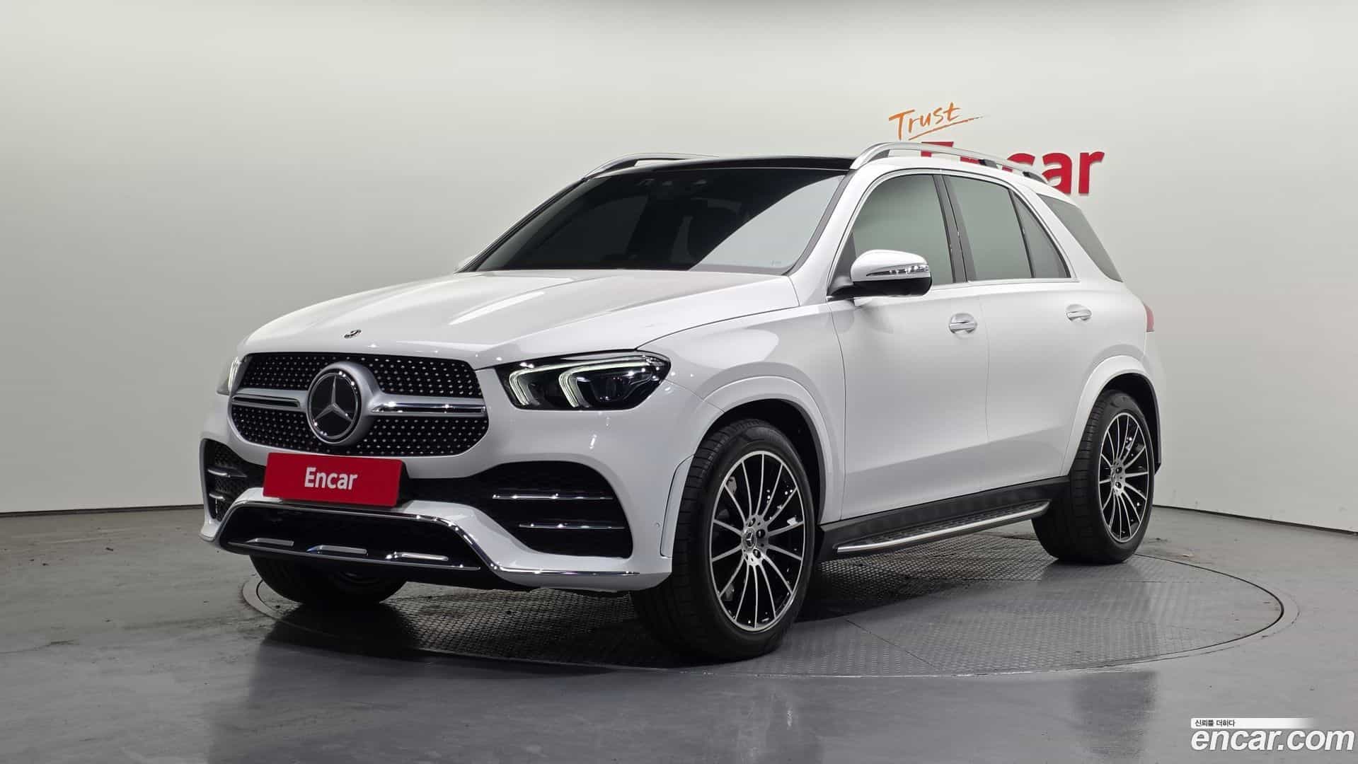 GLE-Class Mercedes-Benz 2023.3-OUTER-001