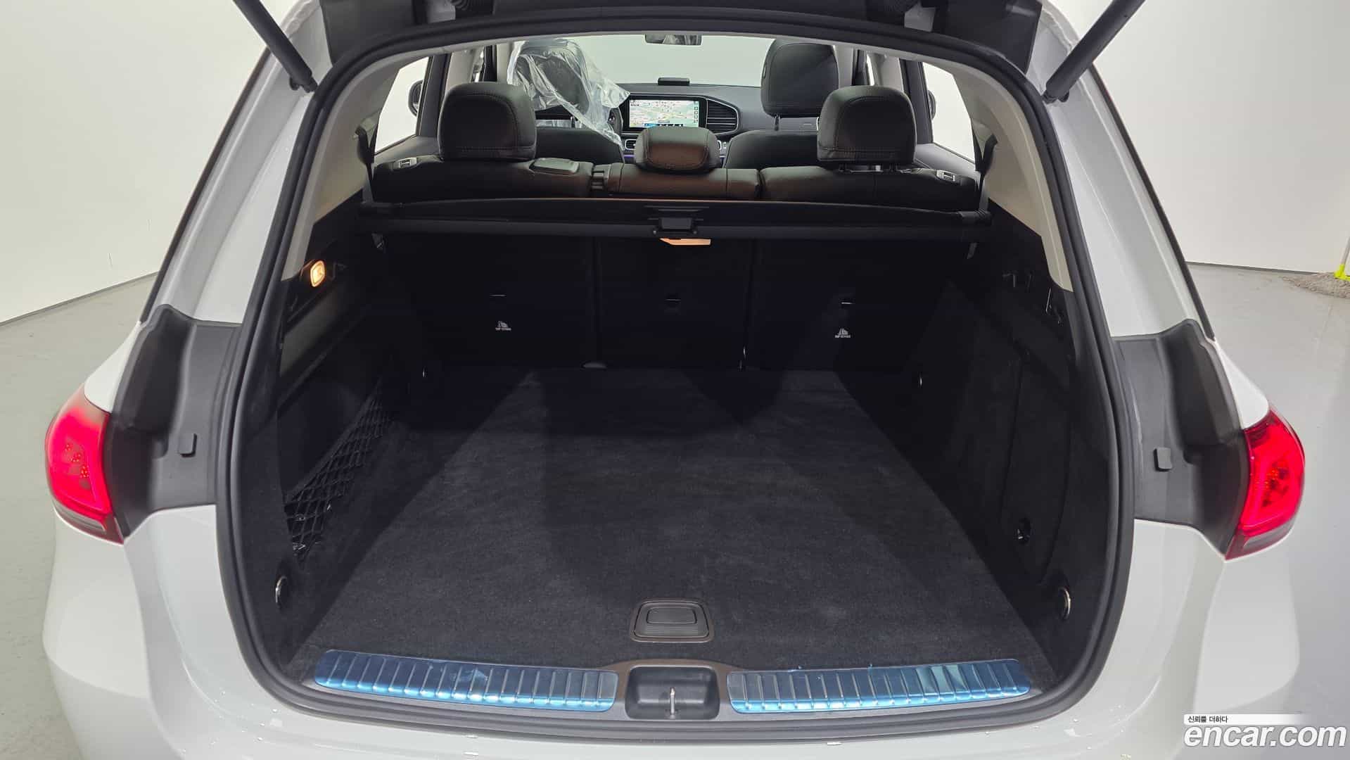 GLE-Class Mercedes-Benz 2023.3-OPTION-024