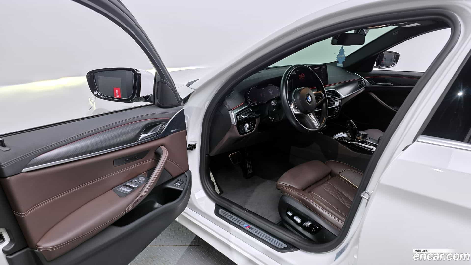 5-Series BMW 2022.8-INNER-010
