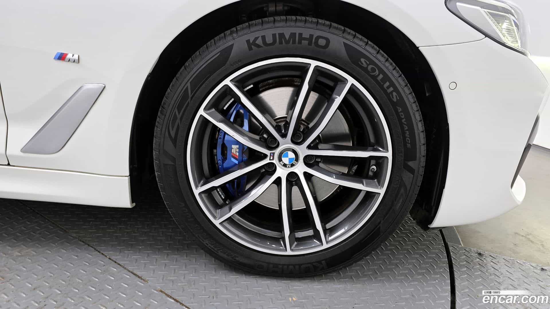 5-Series BMW 2022.8-OUTER-031
