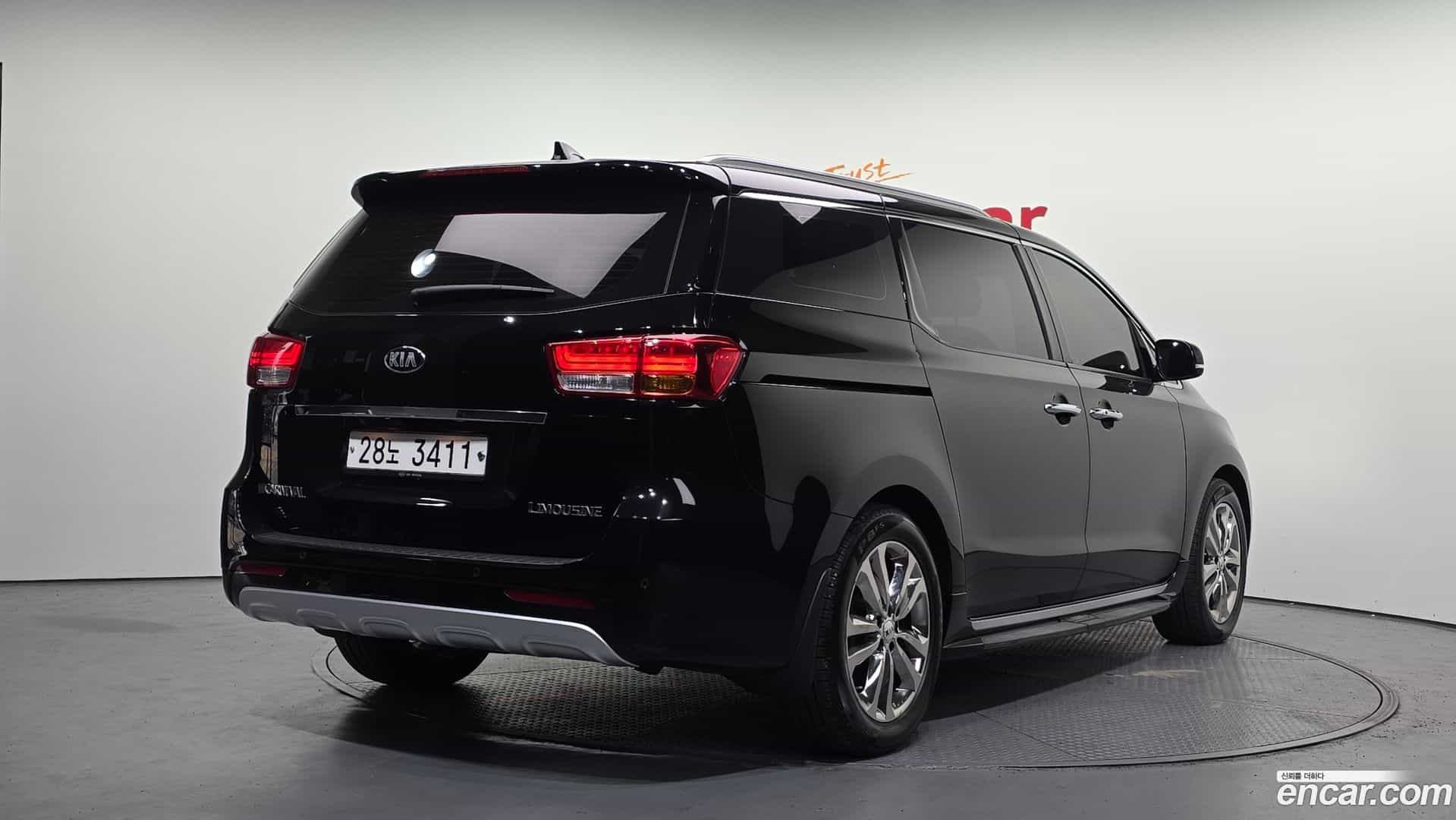 Canival Kia 2017.10-OUTER-002