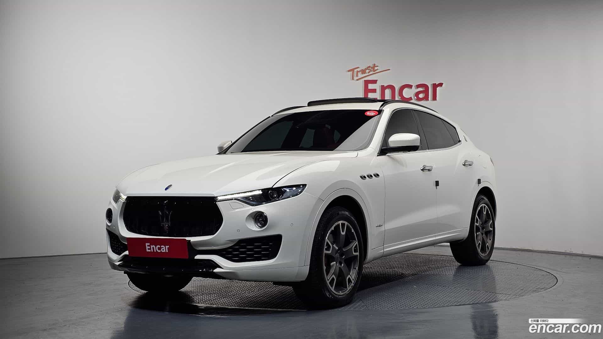 Levante Maserati 2018.0-OUTER-001