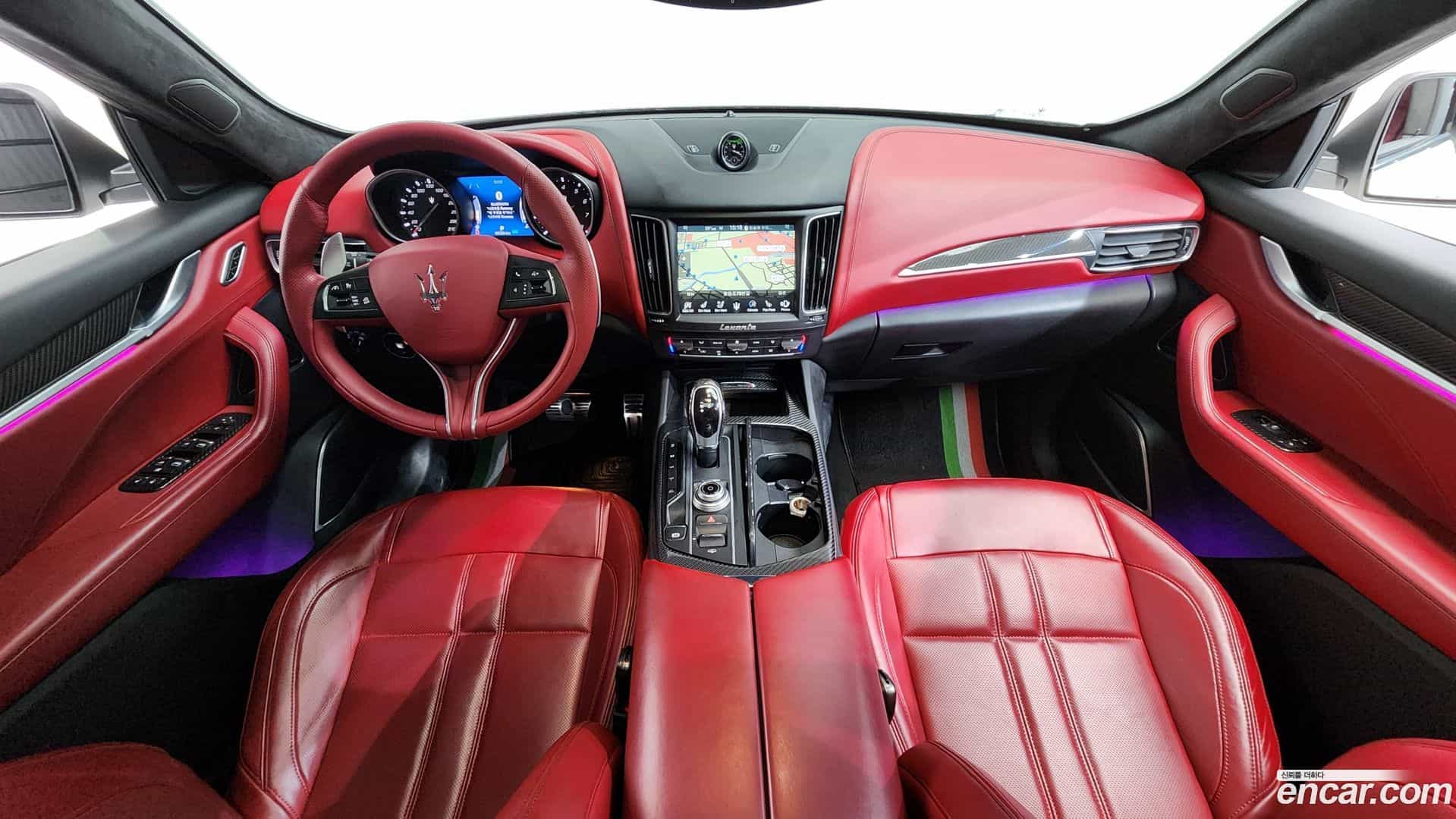 Levante Maserati 2018.0-INNER-007