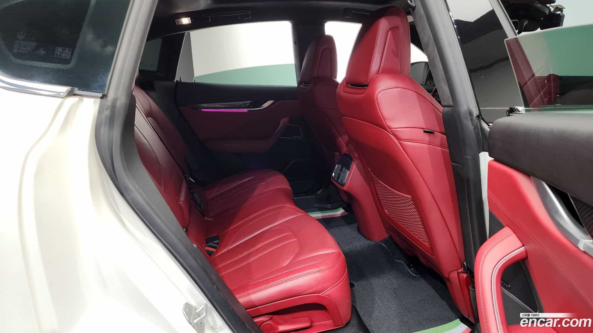 Levante Maserati 2018.0-INNER-036