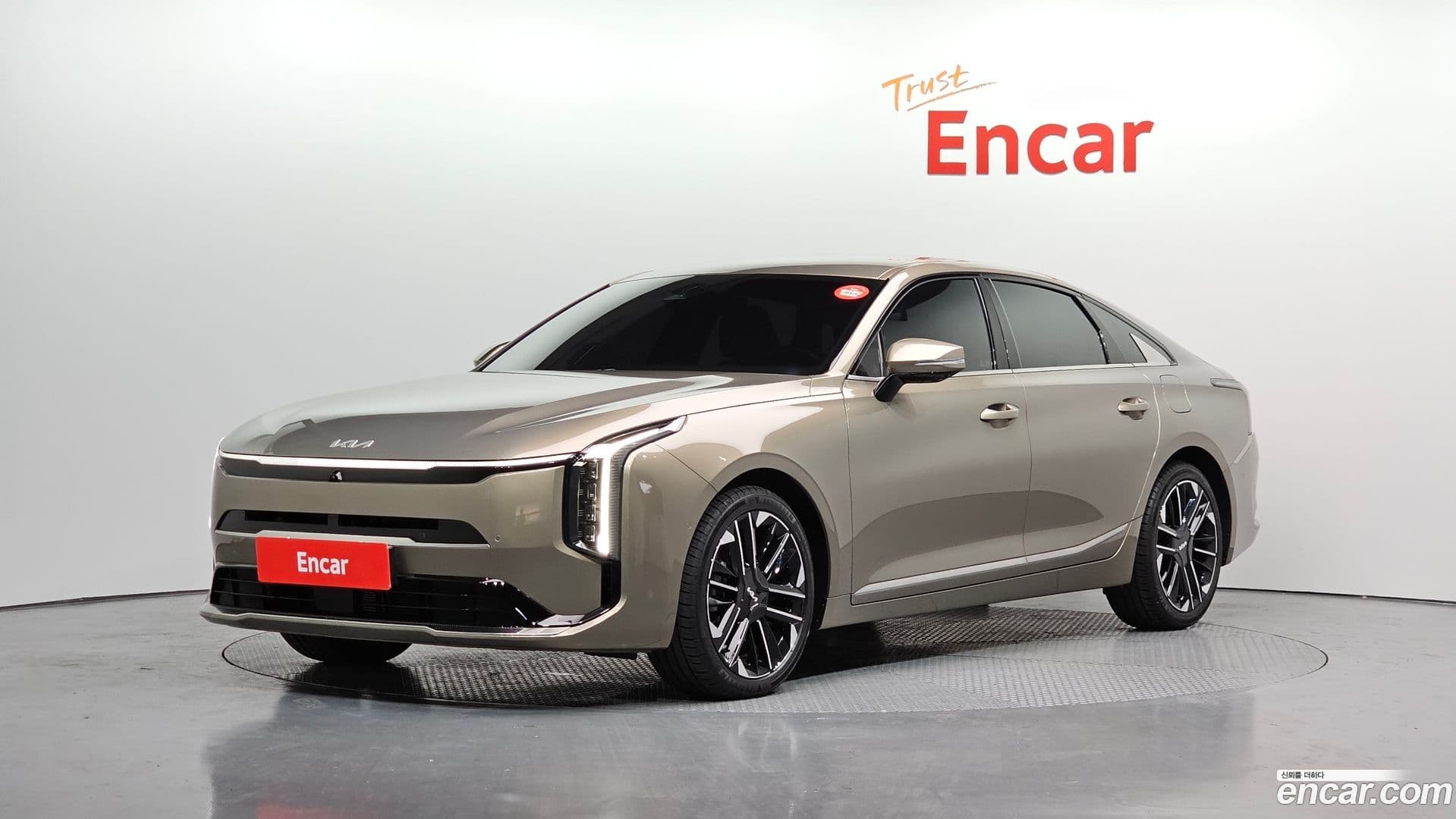 Main__Slider__Photo:K8 Kia 2025.6-0