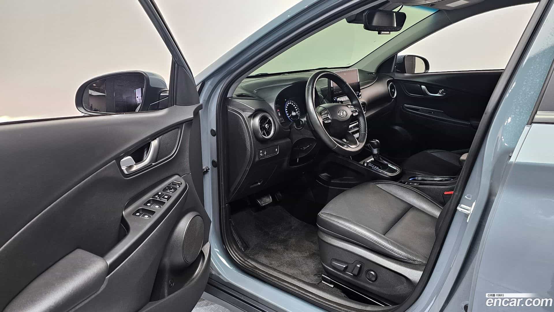 Kona Hyundai 2022.3-INNER-010