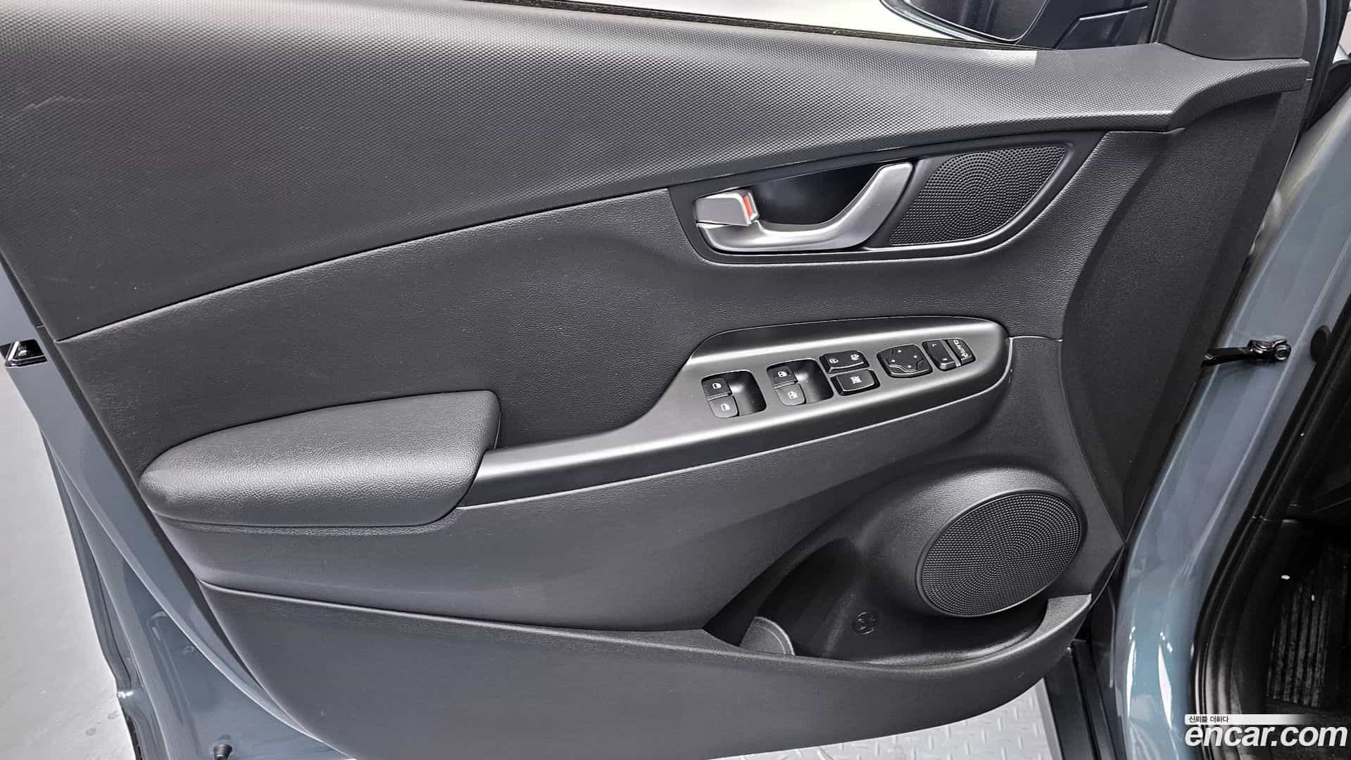Kona Hyundai 2022.3-INNER-034