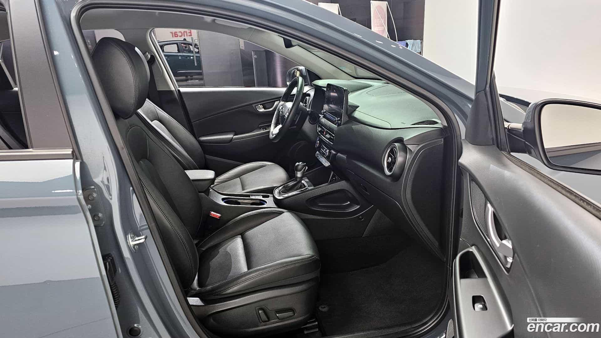 Kona Hyundai 2022.3-INNER-036