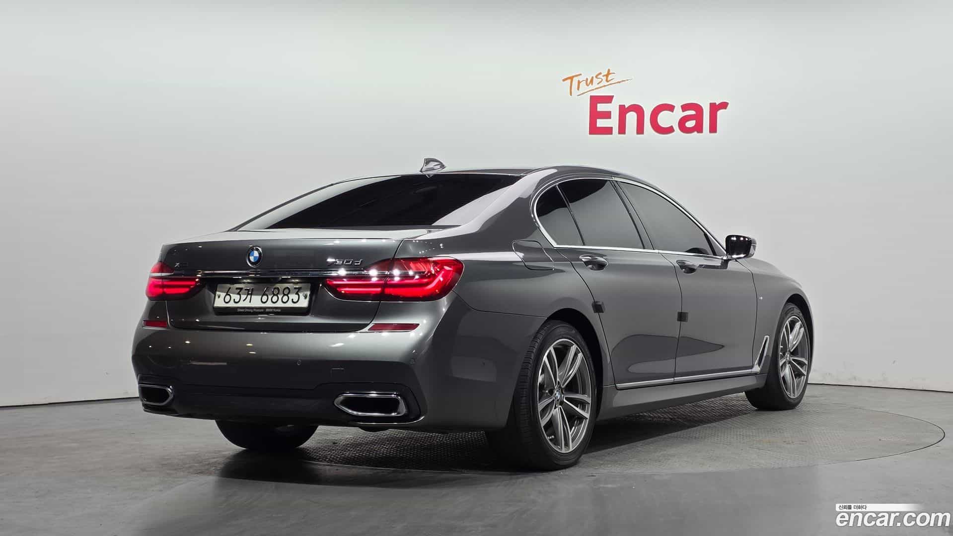 7-Series BMW 2018.11-OUTER-002