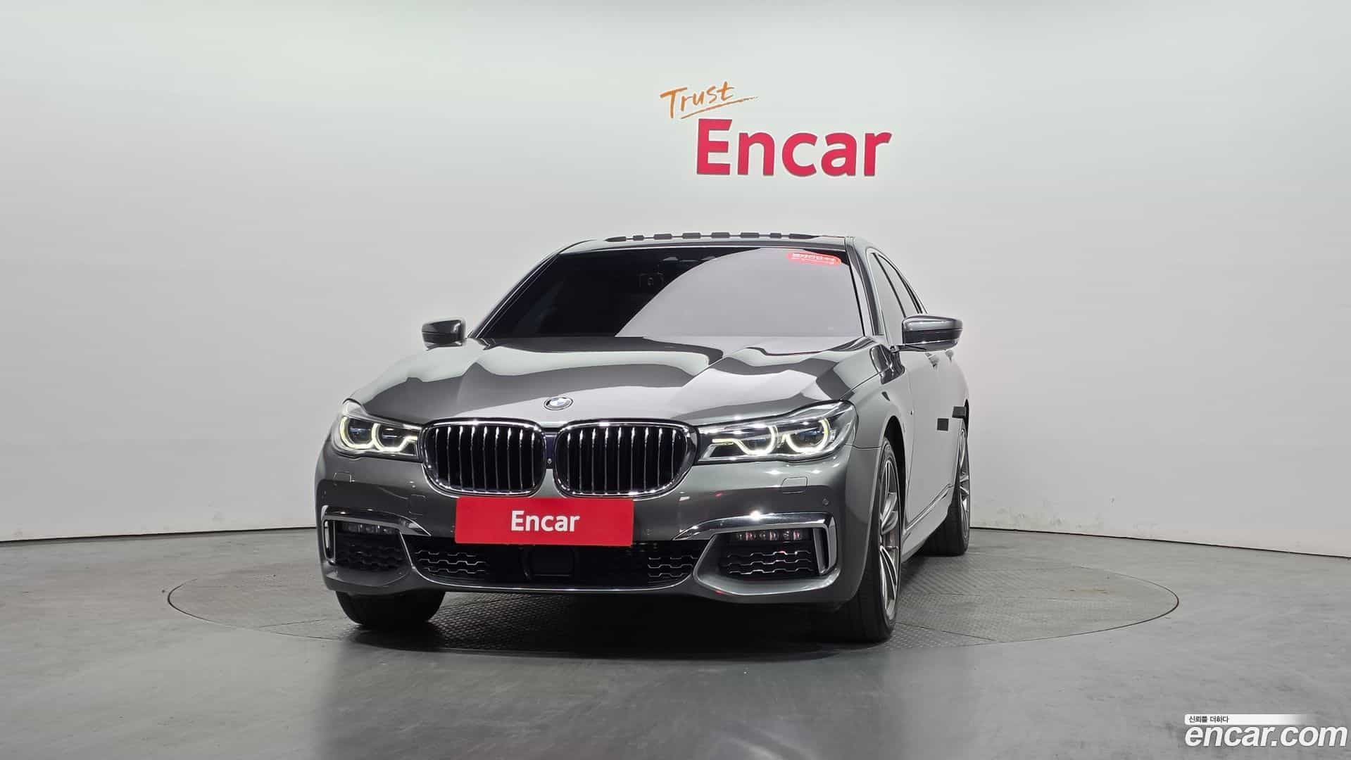 7-Series BMW 2018.11-OUTER-003