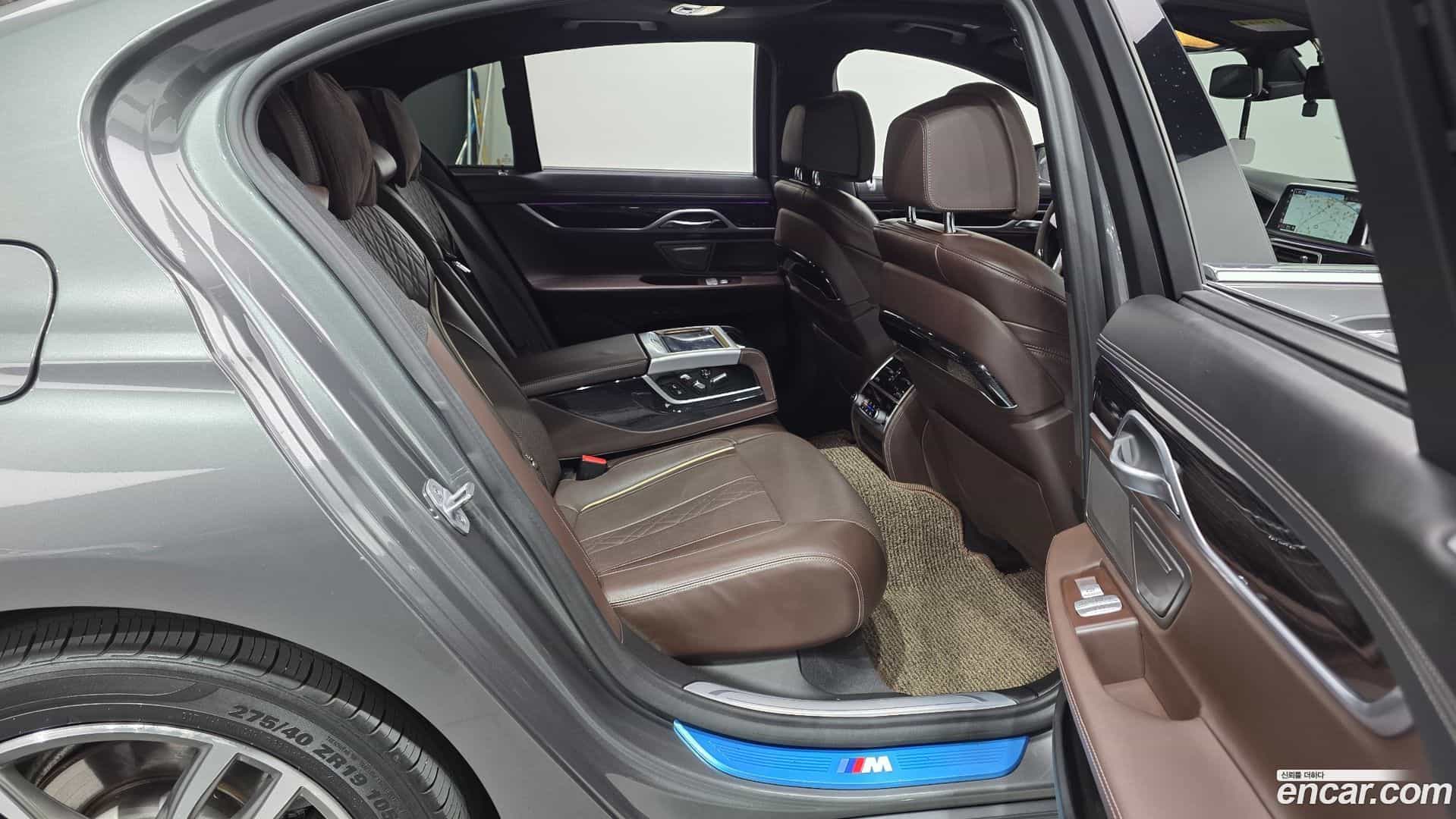 7-Series BMW 2018.11-OPTION-016