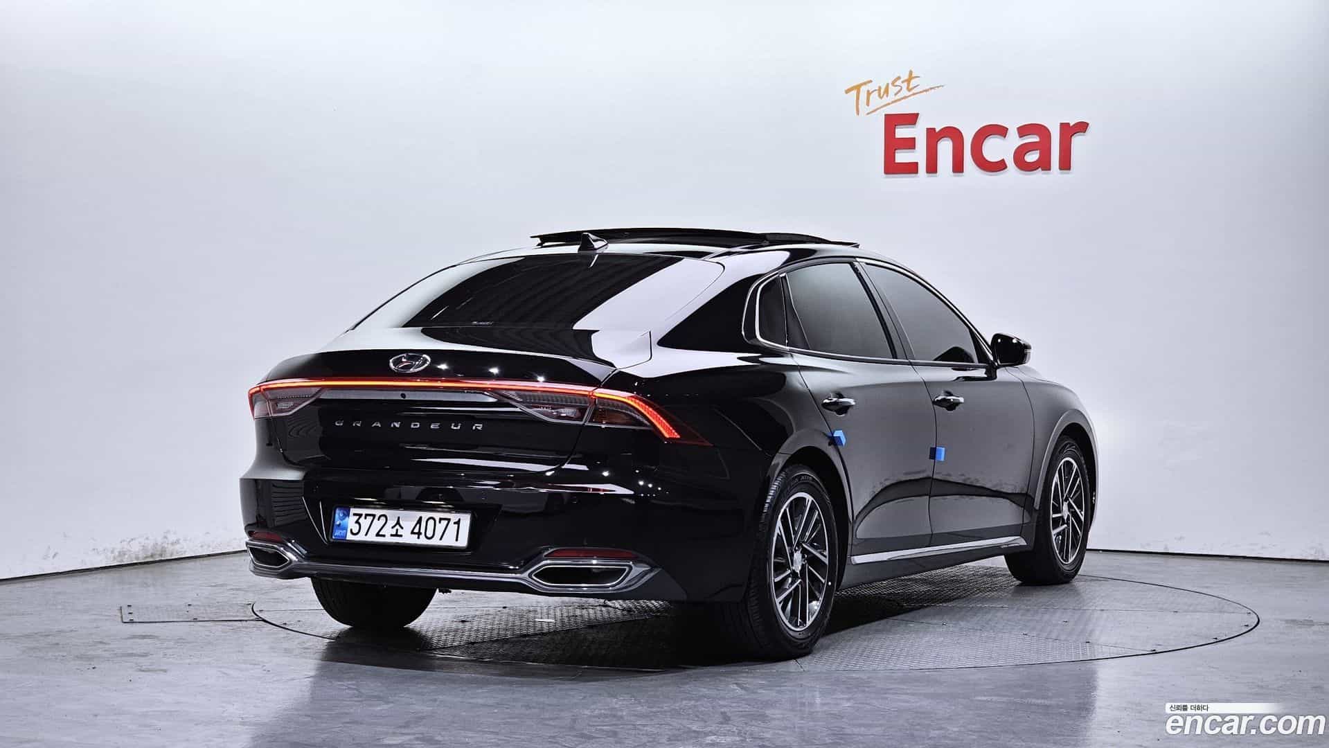 Grandeur Hyundai 2022.6-OUTER-002