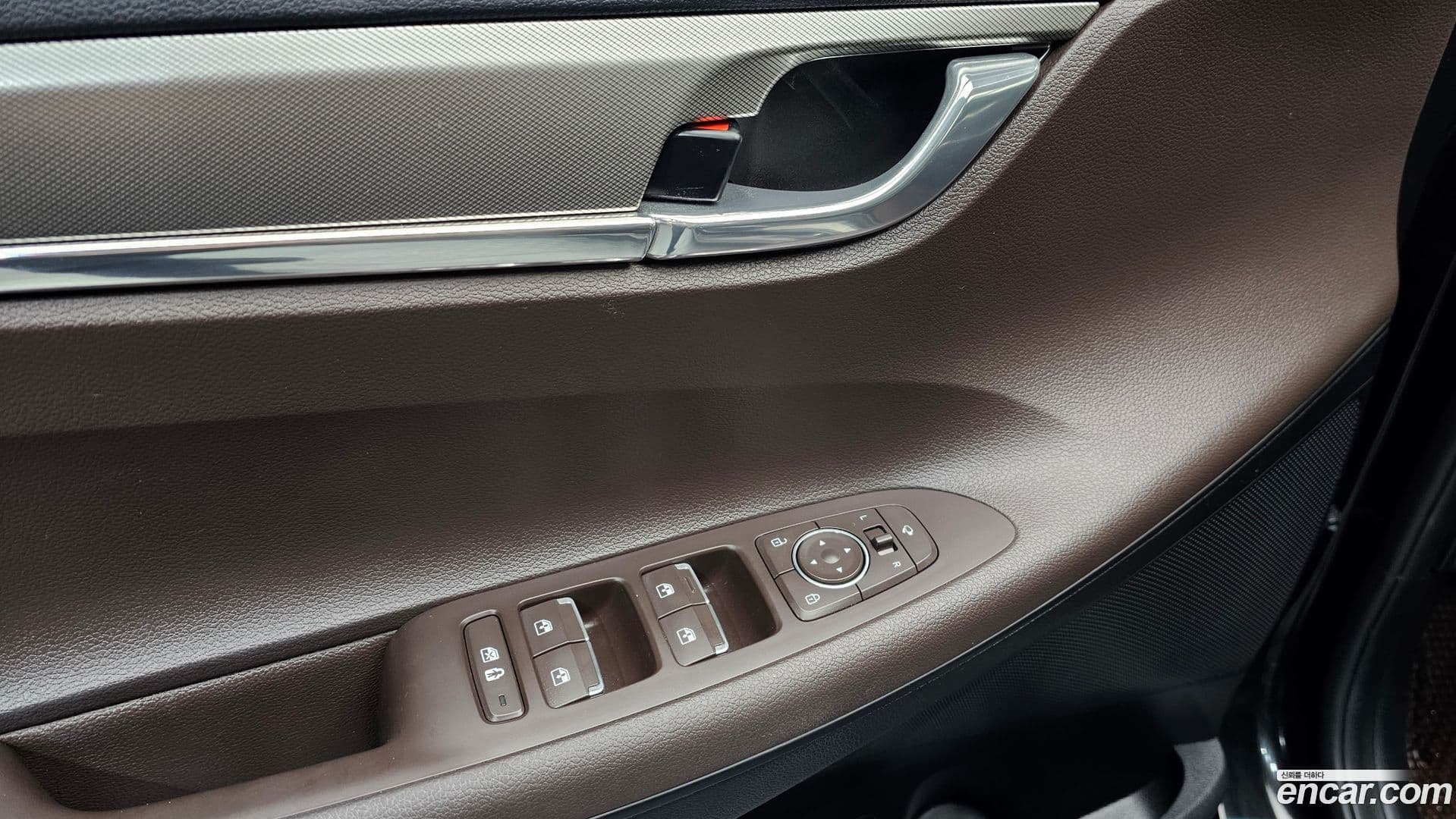 Main__Slider__Photo:Grandeur Hyundai 2022.6-26