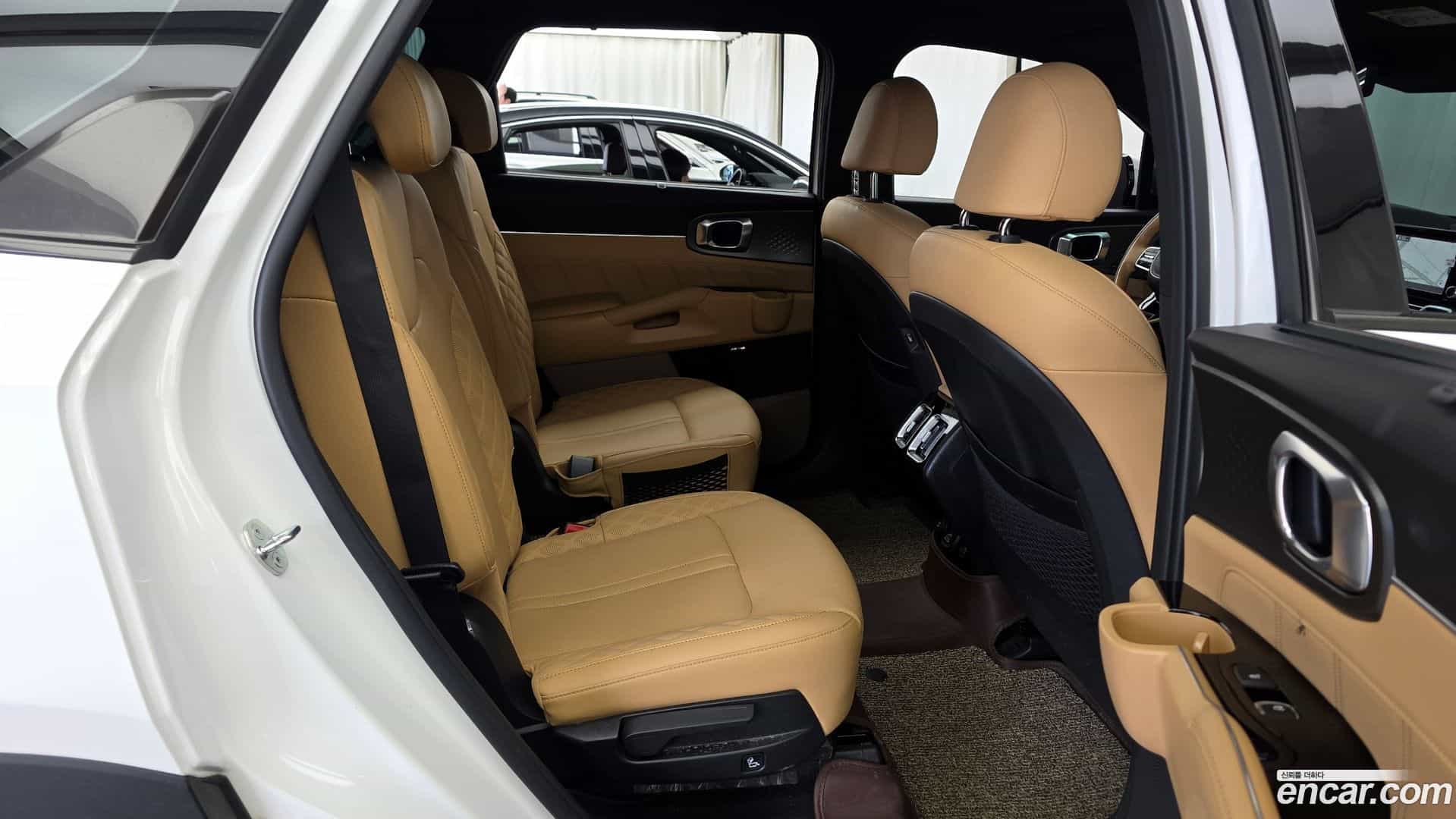 Sorento Kia 2023.3-OPTION-015