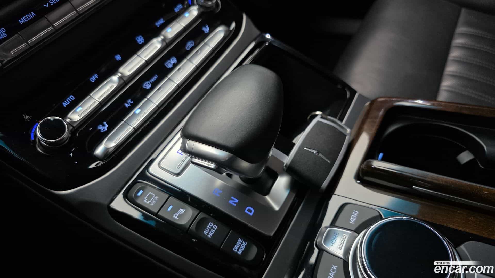 EQ900 Genesis 2016.4-INNER-009
