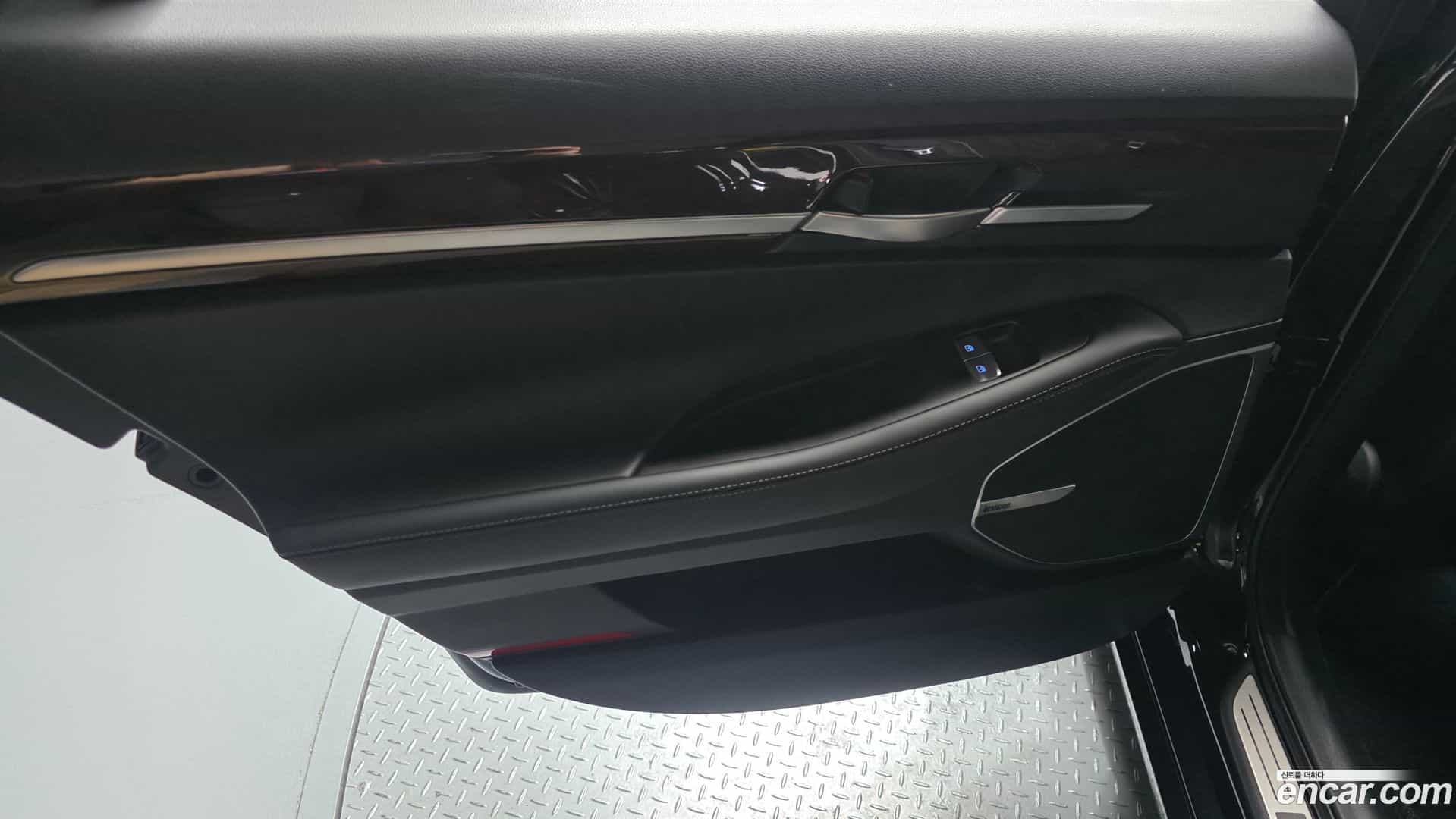 EQ900 Genesis 2016.4-INNER-035