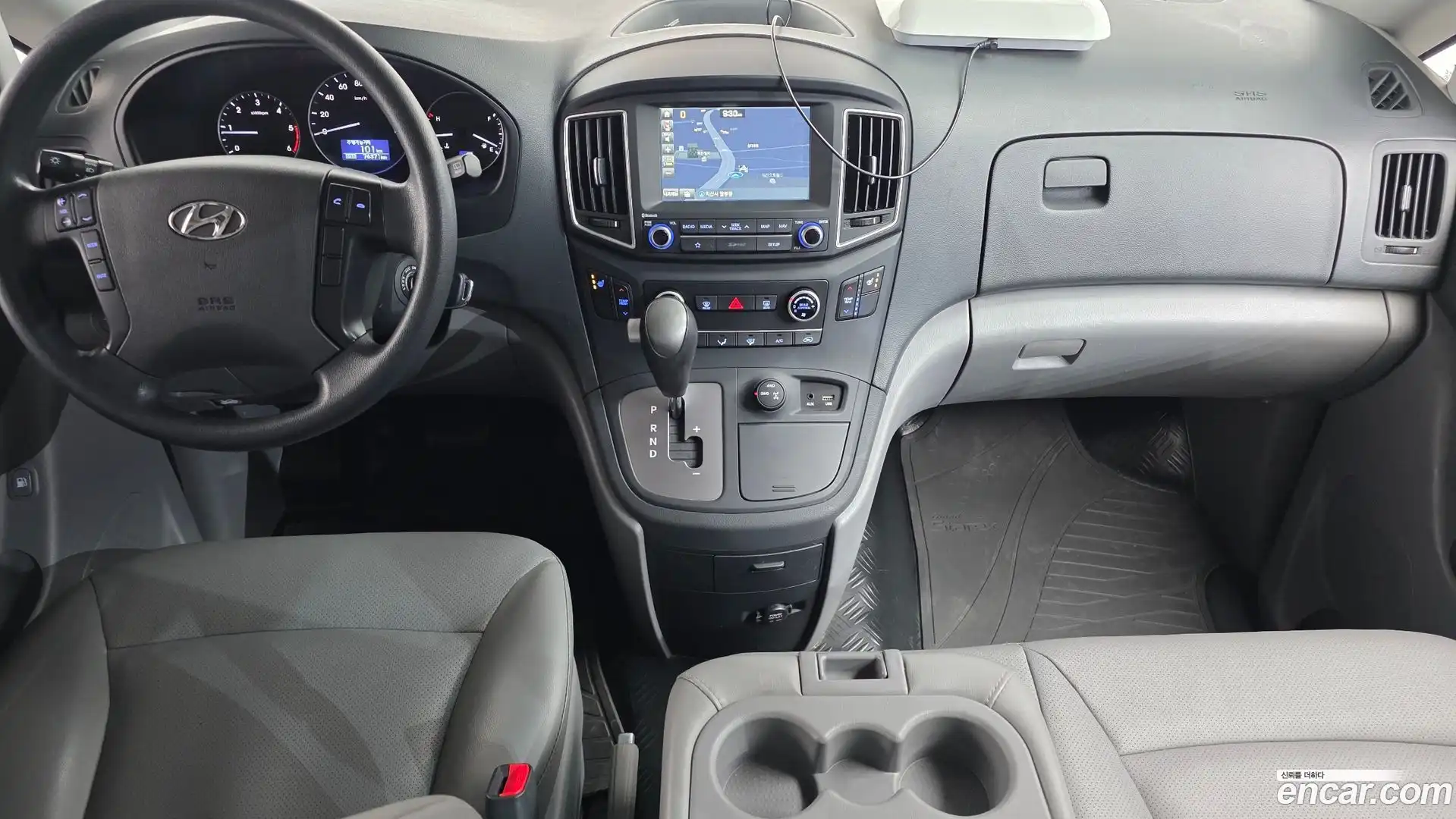 Starex Hyundai 2018.10-INNER-007