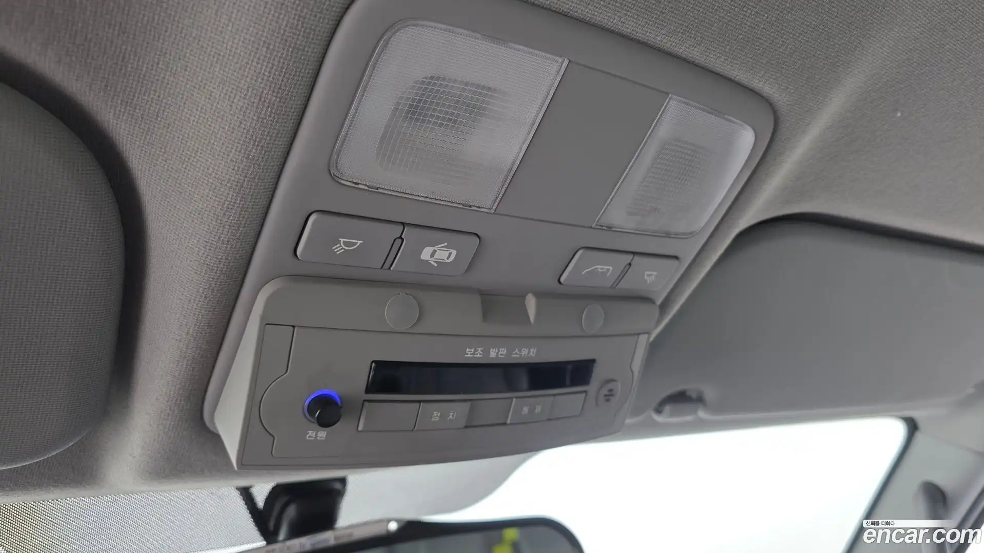 Starex Hyundai 2018.10-OPTION-021