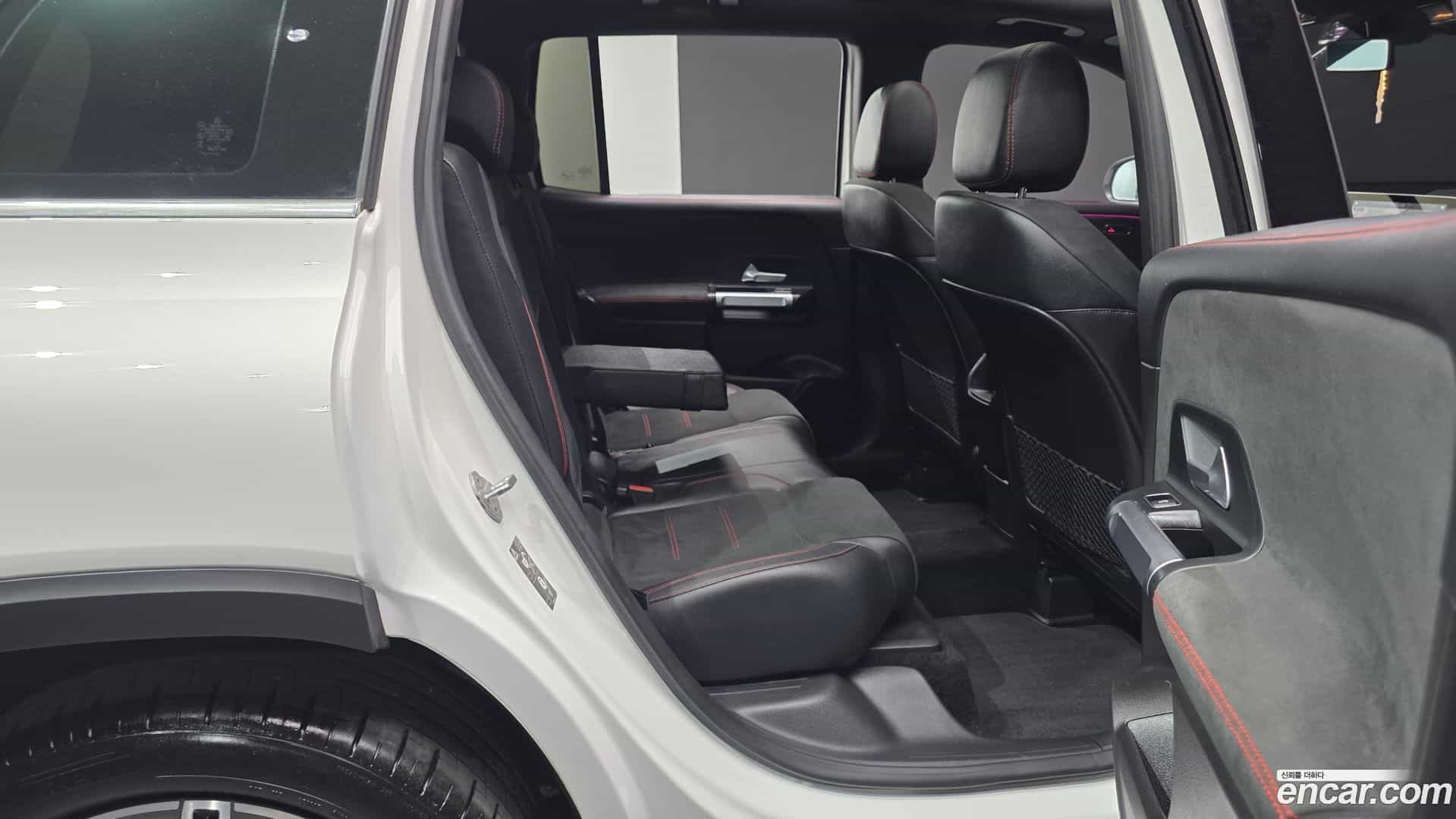 GLB-Class Mercedes-Benz 2020.8-OPTION-016