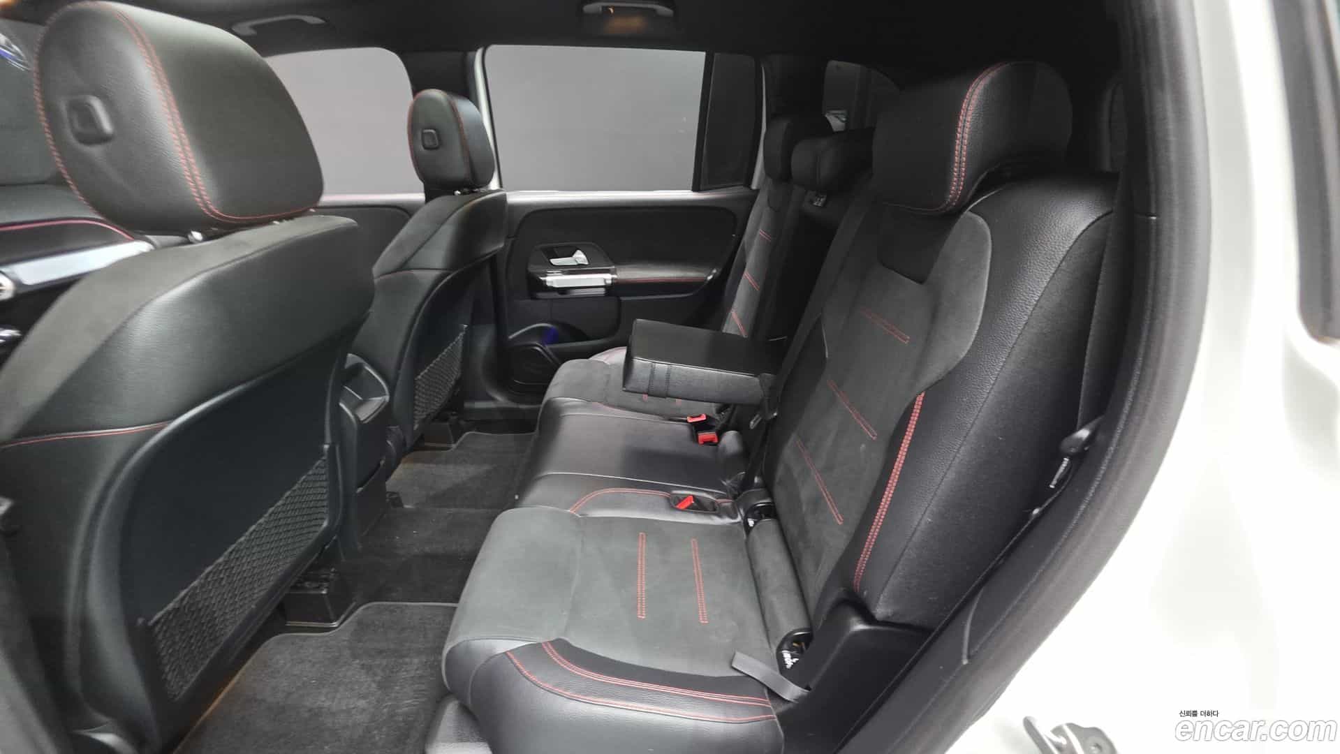 GLB-Class Mercedes-Benz 2020.8-INNER-036
