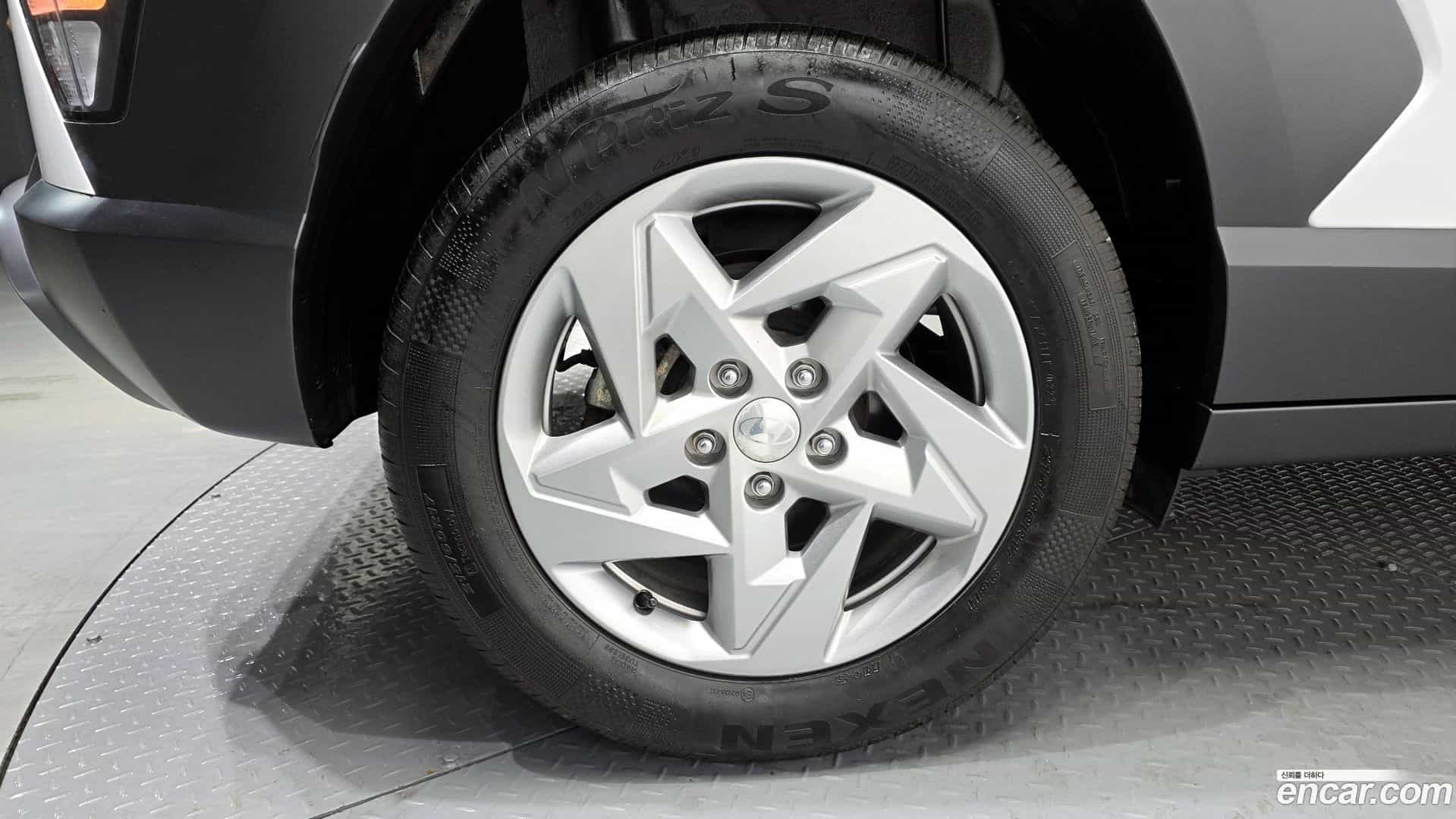 Kona Hyundai 2023.2-OUTER-005