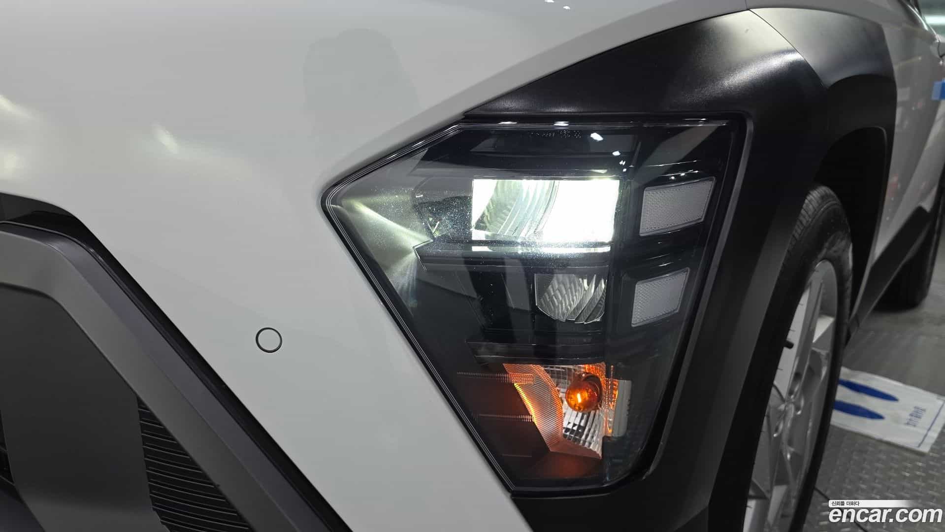 Kona Hyundai 2023.2-OUTER-032