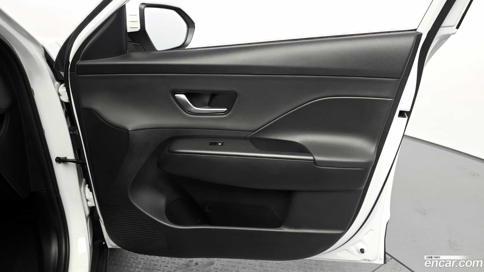 Kona Hyundai 2023.2-INNER-035
