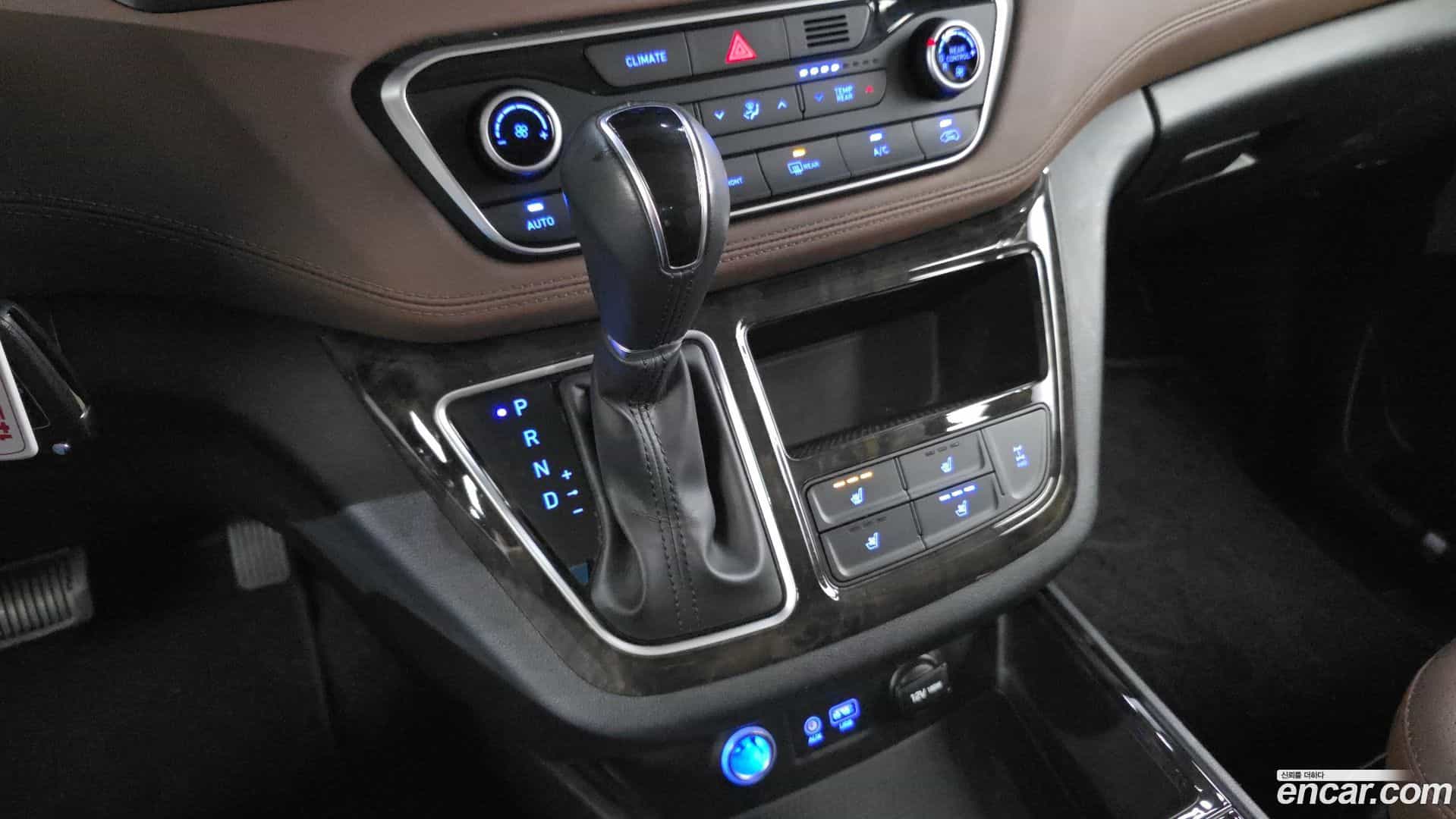 Starex Hyundai 2020.9-INNER-009