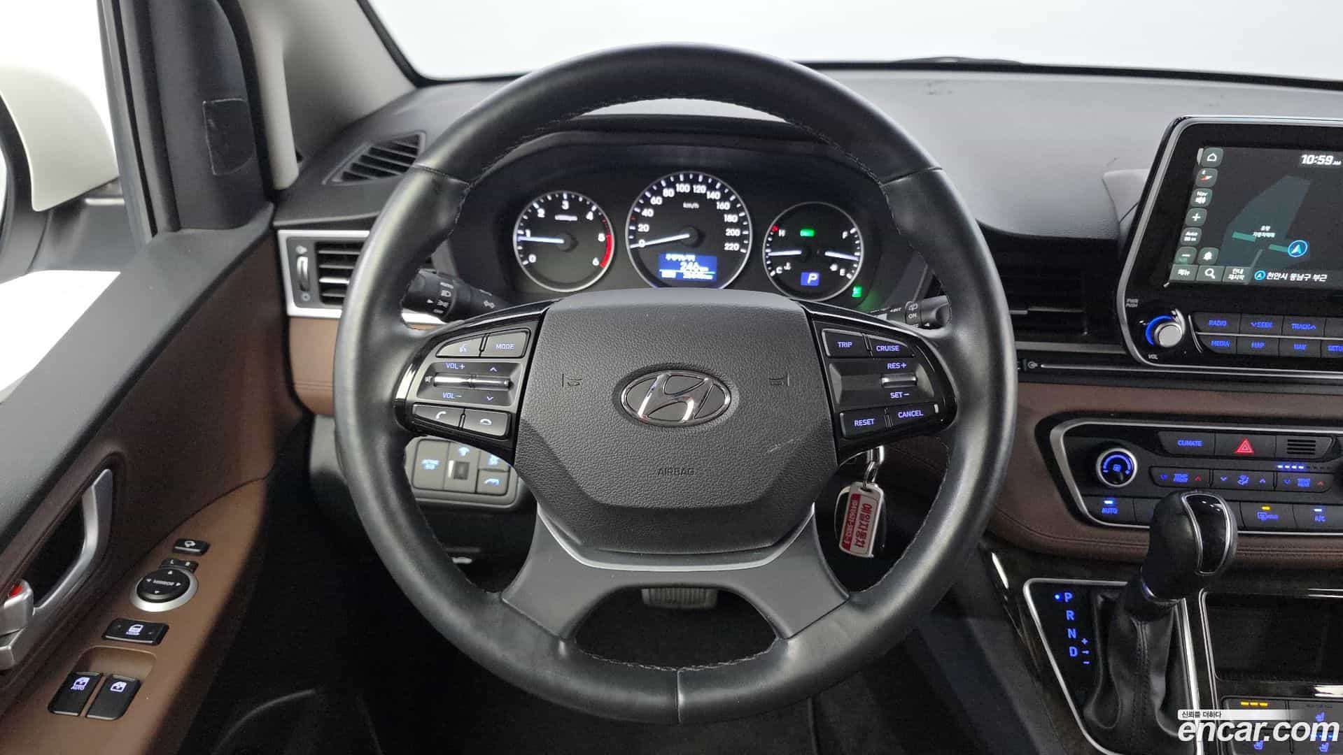 Starex Hyundai 2020.9-OPTION-018